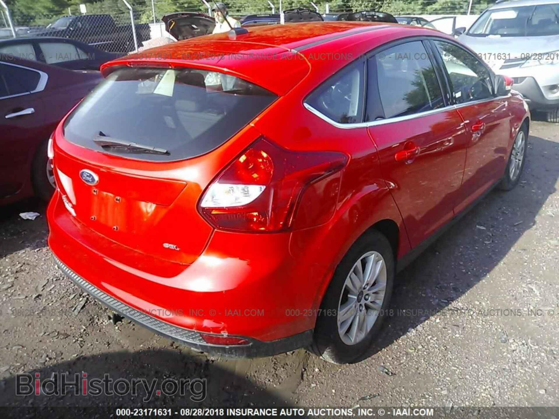 2012 Ford Focus - VIN: 1FAHP3M28CL363330 - Photo 4