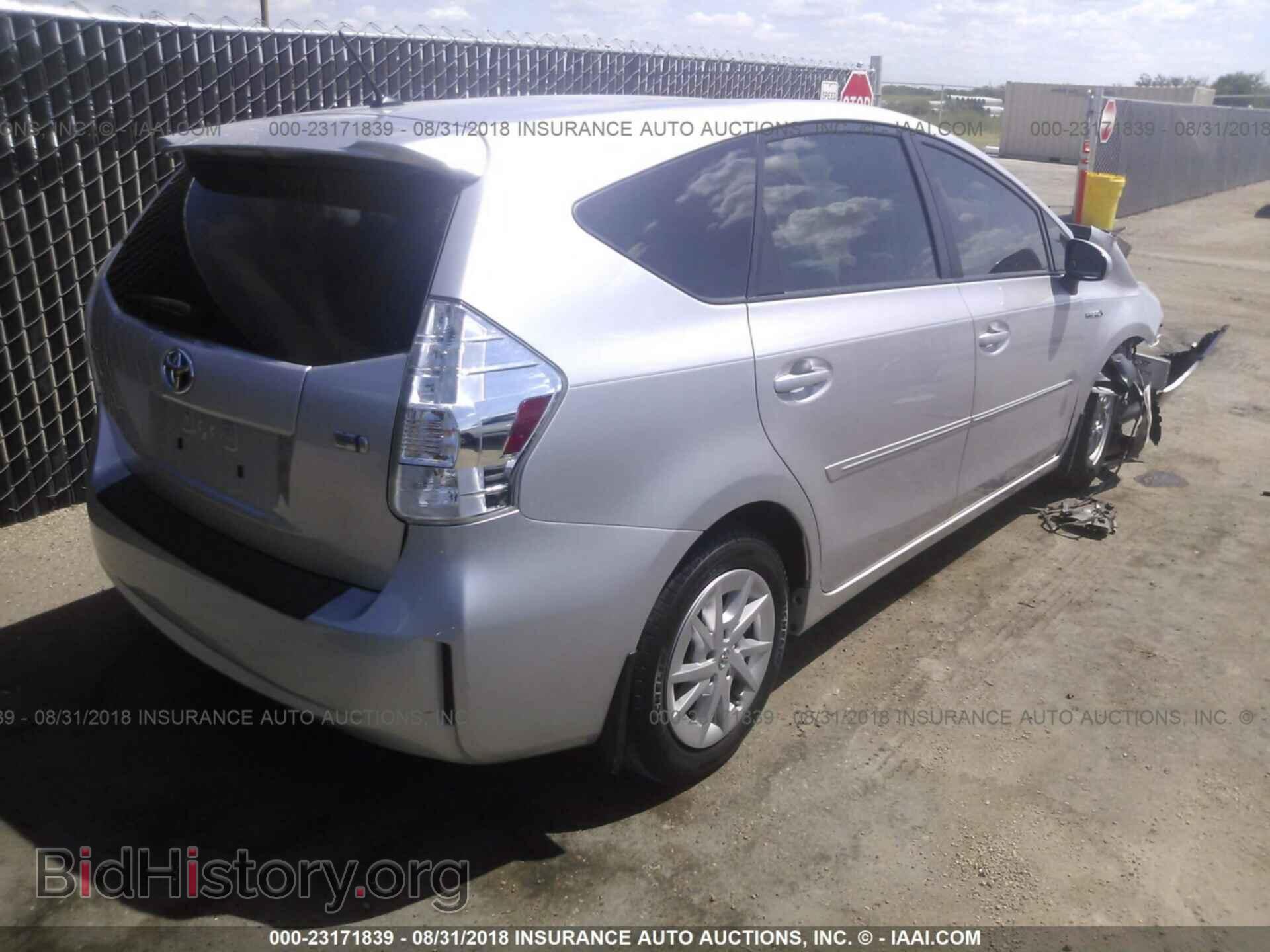 2012 Toyota Prius v - VIN: JTDZN3EU6C3176169 - Фото 4