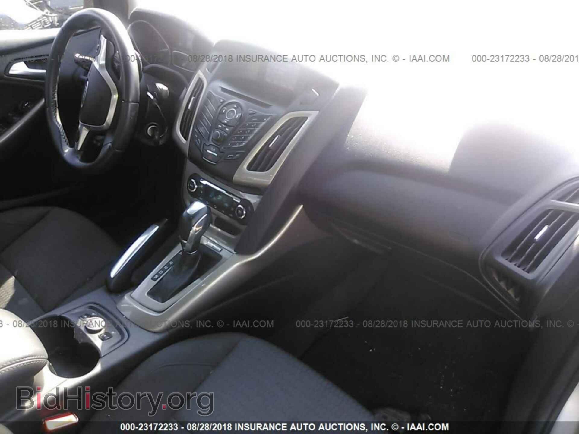 2012 Ford Focus - VIN: 1FAHP3H22CL104715 - Photo 5