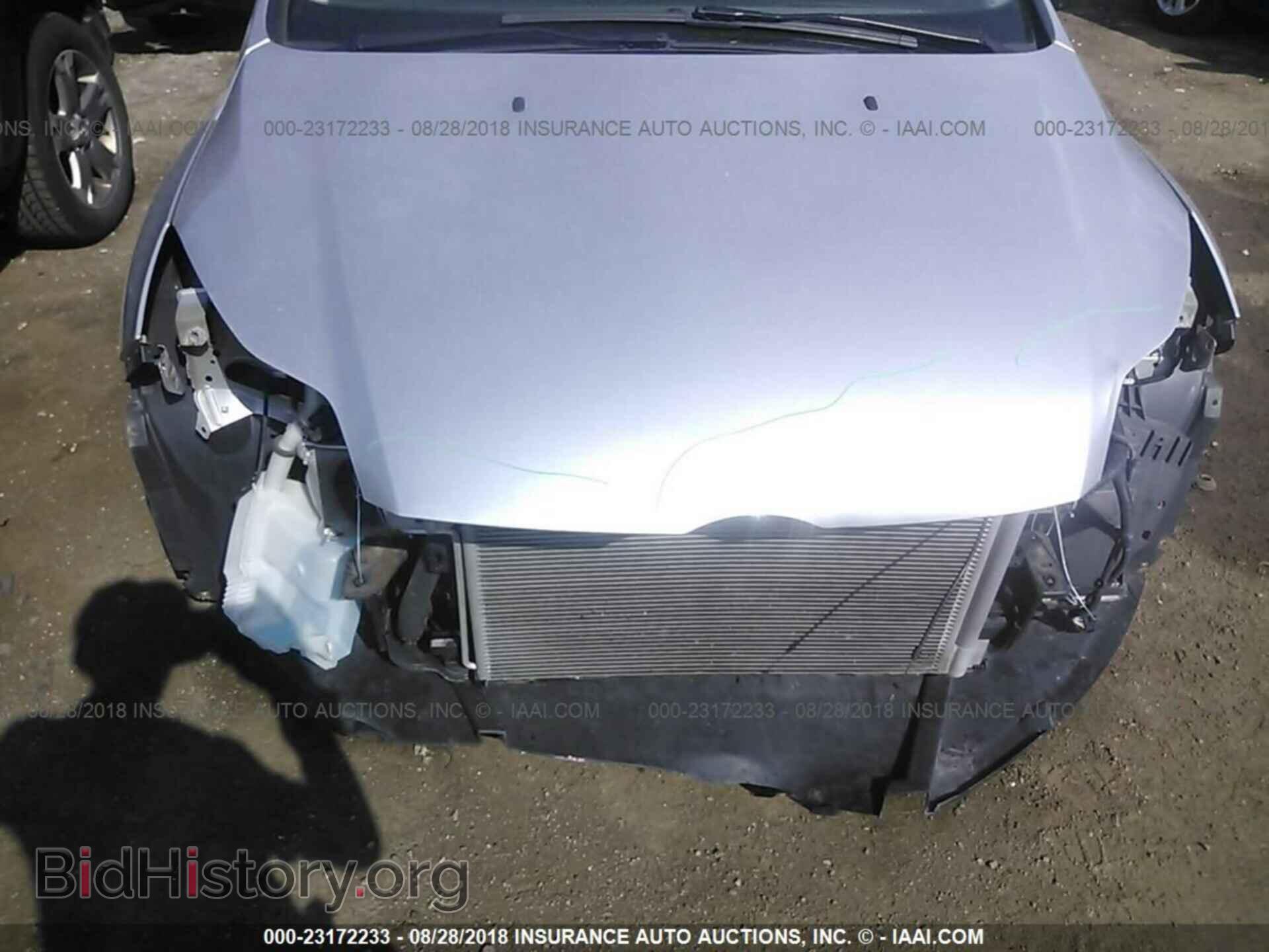 2012 Ford Focus - VIN: 1FAHP3H22CL104715 - Photo 6