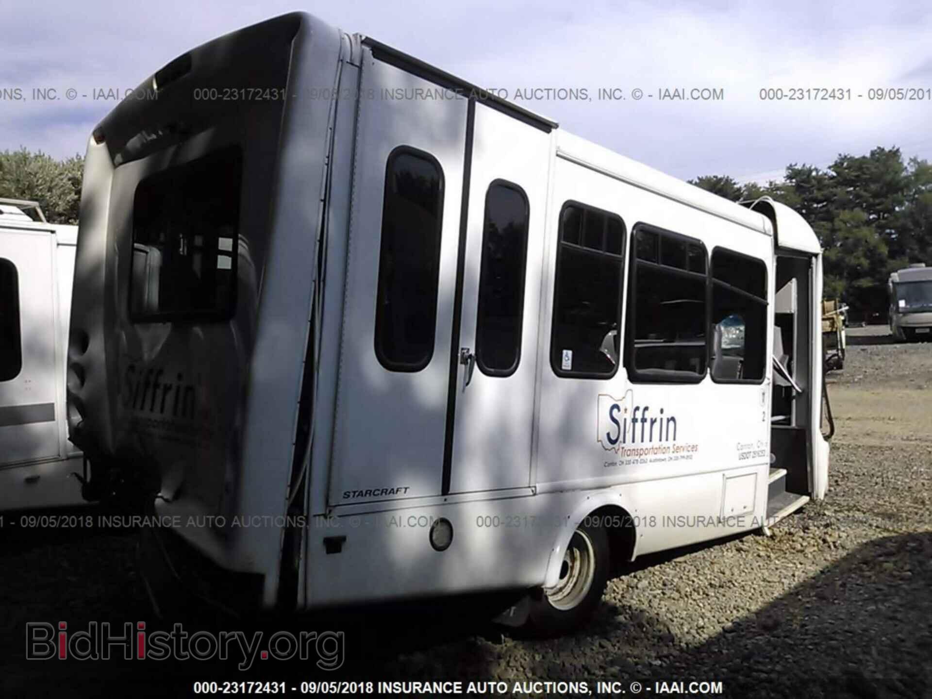 2015 Ford Econoline - VIN: 1FDEE3FL5FDA09736 - Photo 4