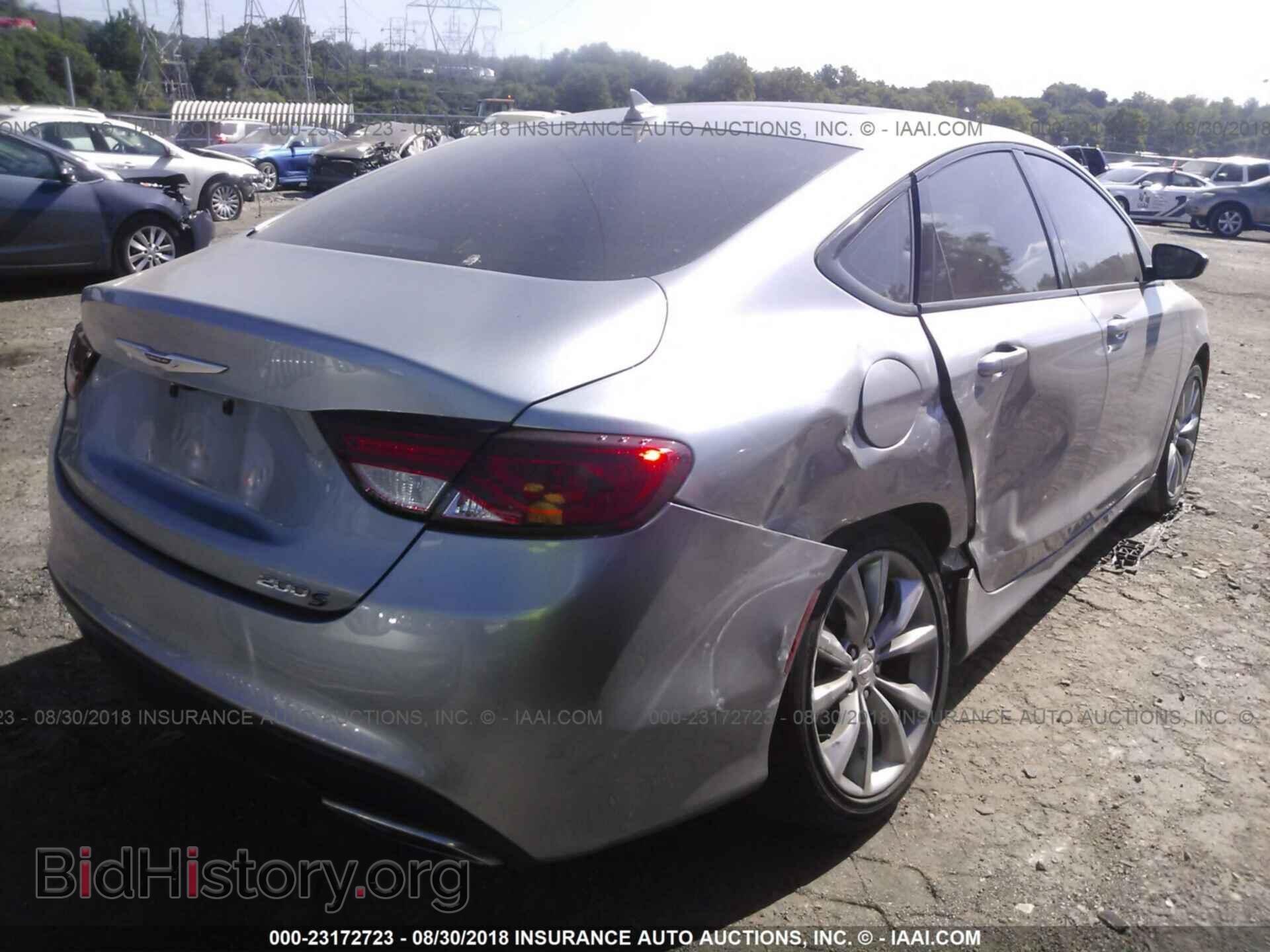 2015 Chrysler 200 - VIN: 1C3CCCBG1FN735392 - Photo 4