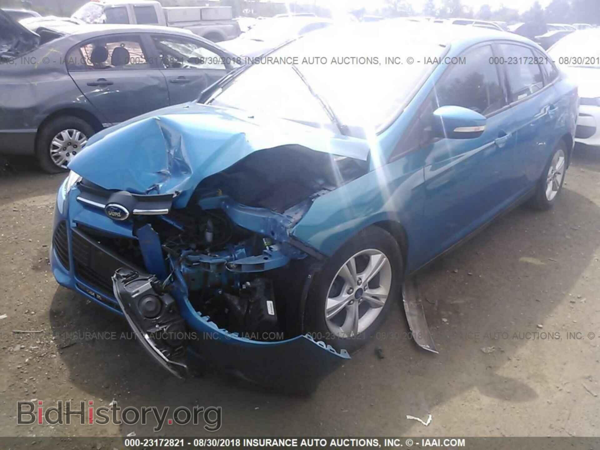 2014 Ford Focus - VIN: 1FADP3F20EL438410 - Фото 2