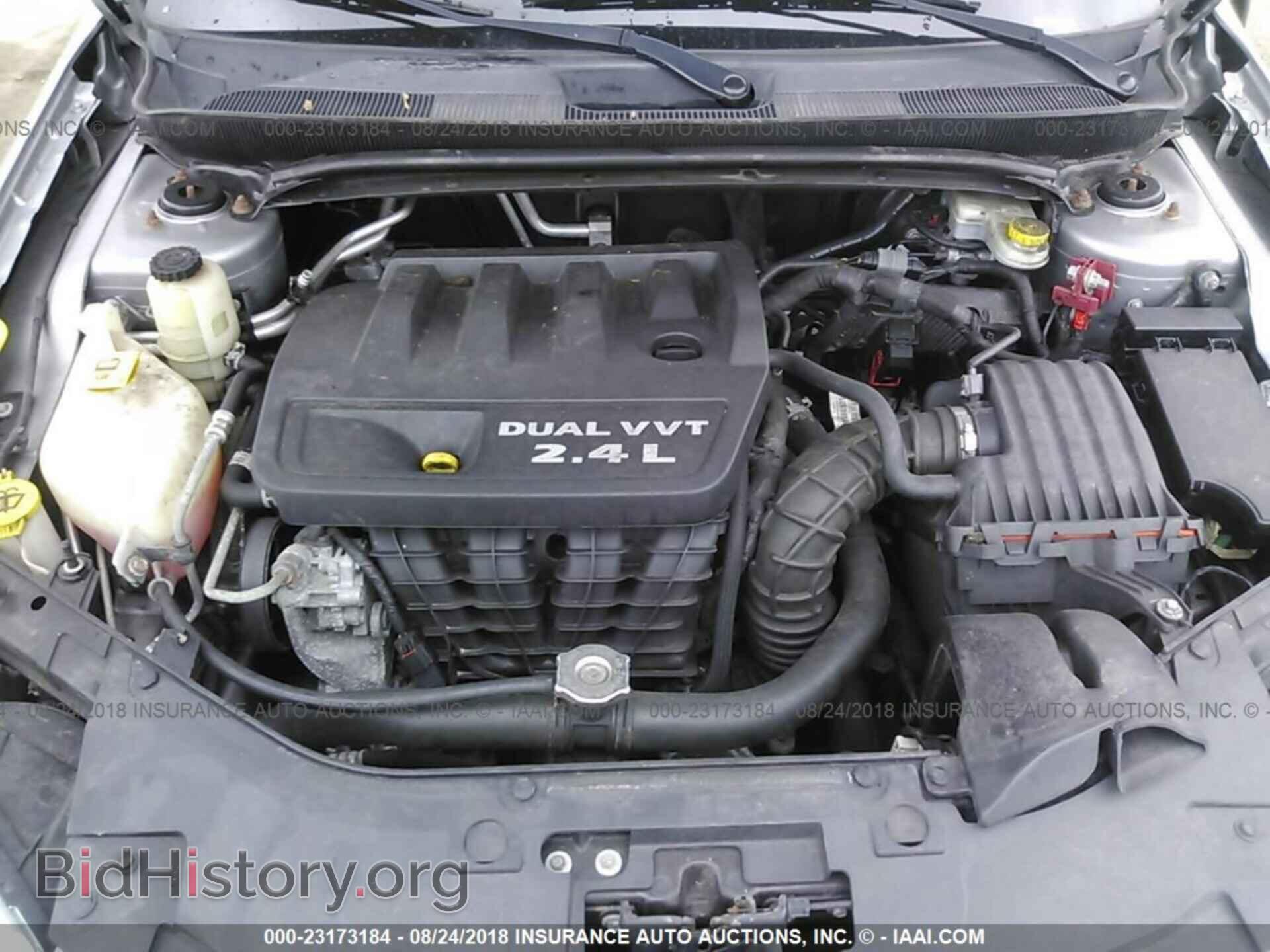 2013 Chrysler 200 - VIN: 1C3CCBBB7DN692513 - Photo 10