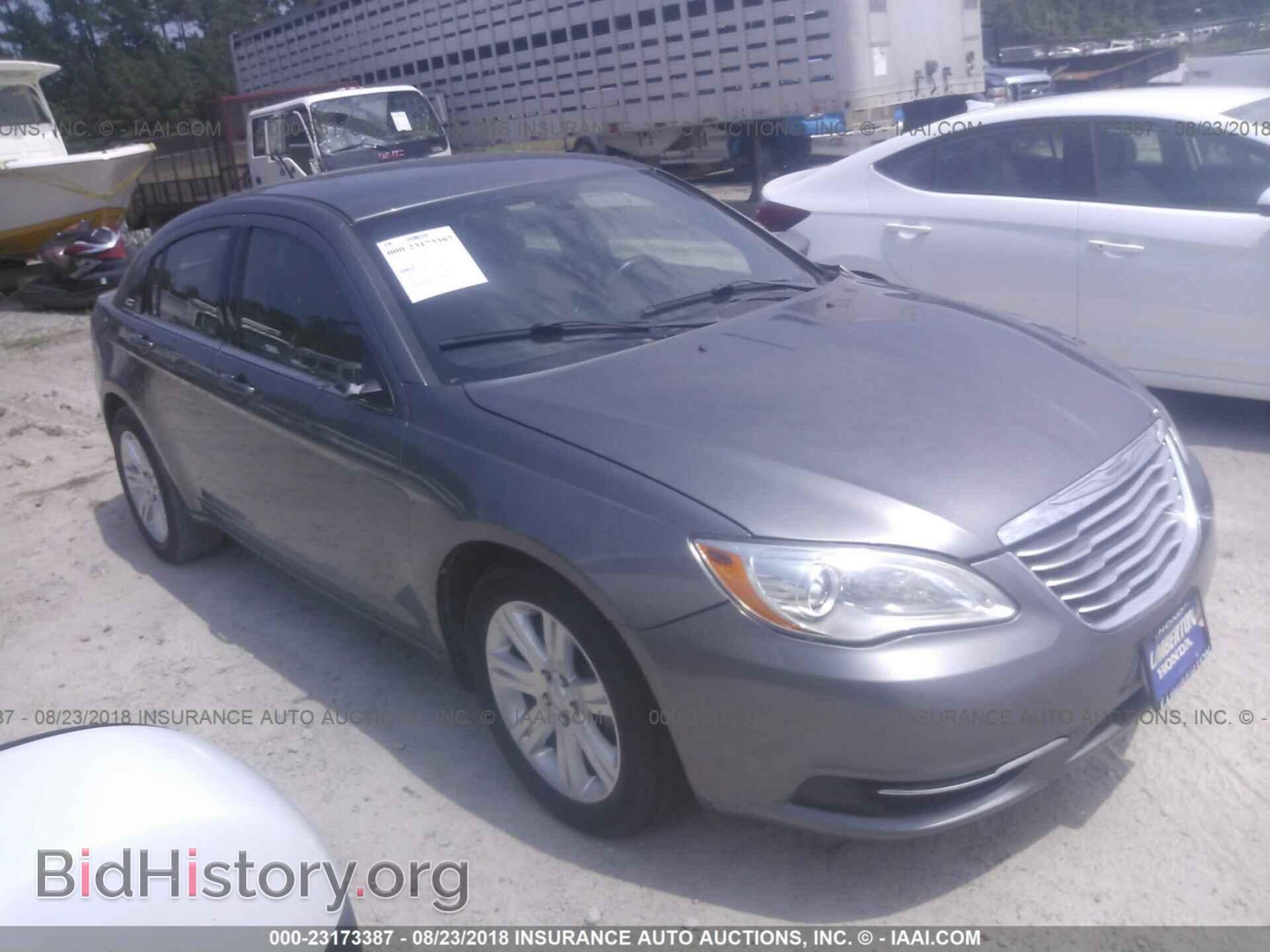Photo 1C3CCBBB2DN735994 - Chrysler 200 2013