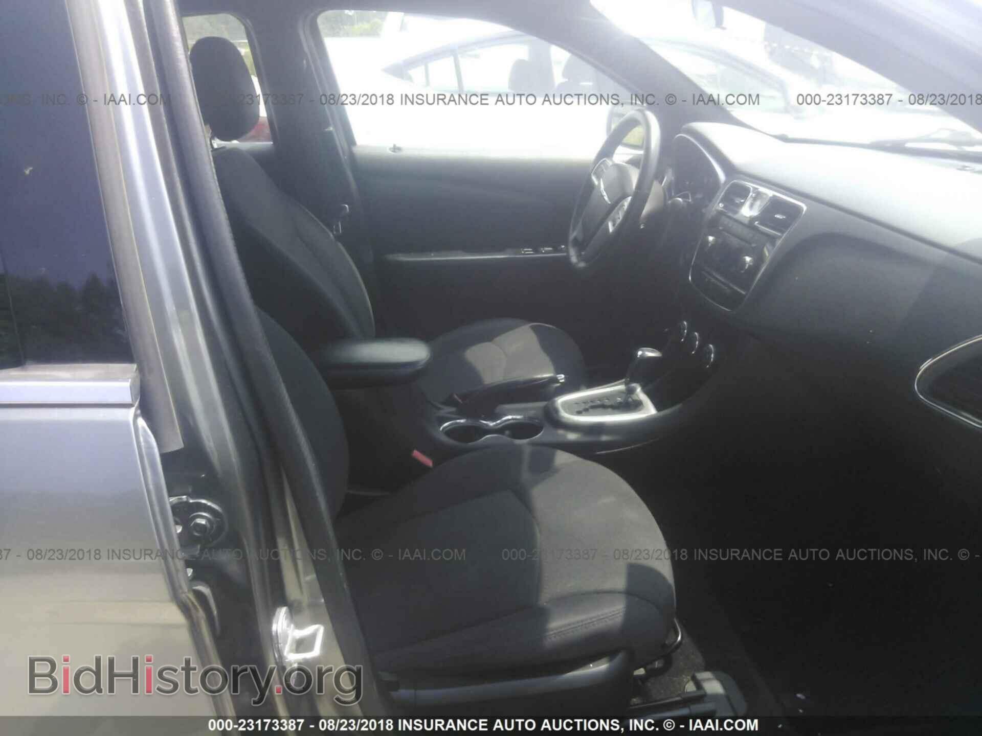 2013 Chrysler 200 - VIN: 1C3CCBBB2DN735994 - Photo 5