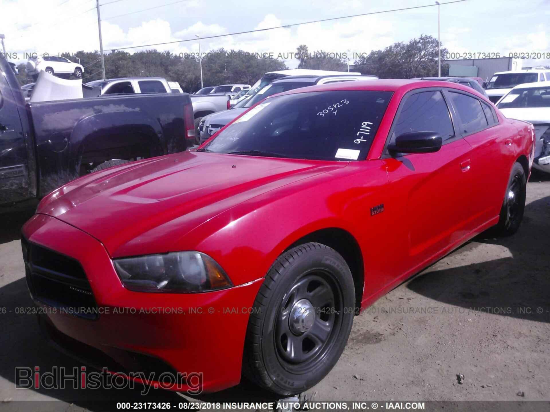 2012 Dodge Charger - VIN: 2C3CDXAT6CH305123 - Фото 2