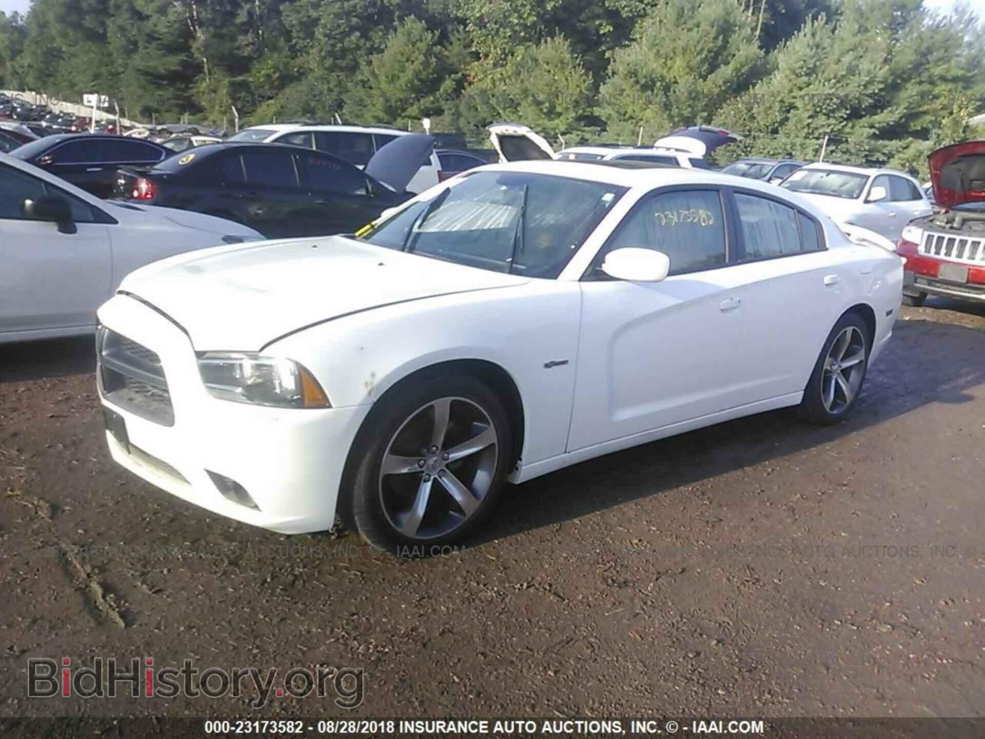 2014 Dodge CHARGER (VIN 2C3CDXHG1EH219794) — photo 2 of 10