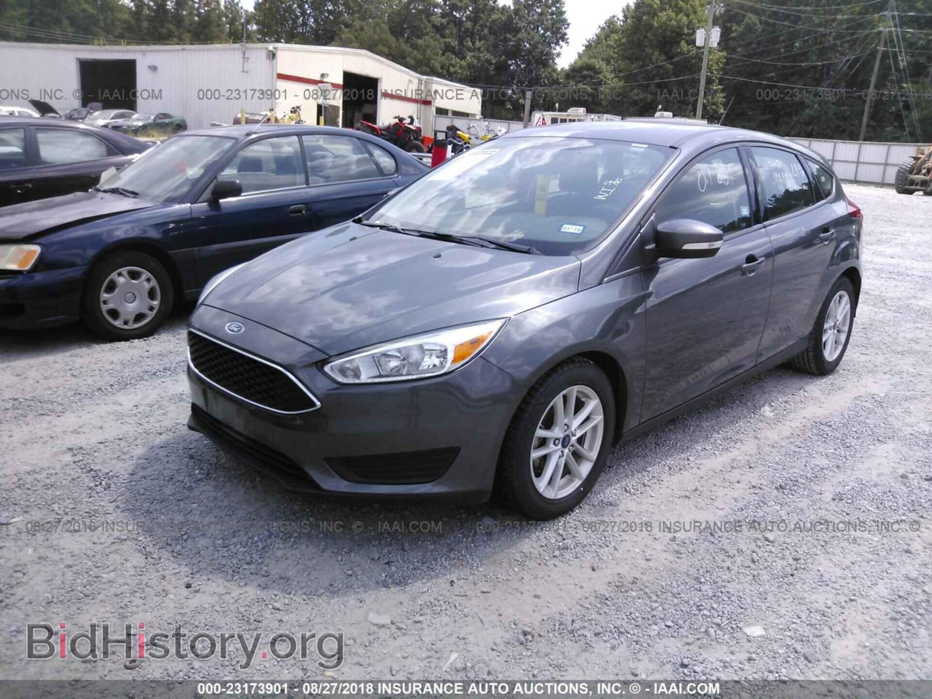 2017 Ford Focus - VIN: 1FADP3K21HL216498 - Фото 2