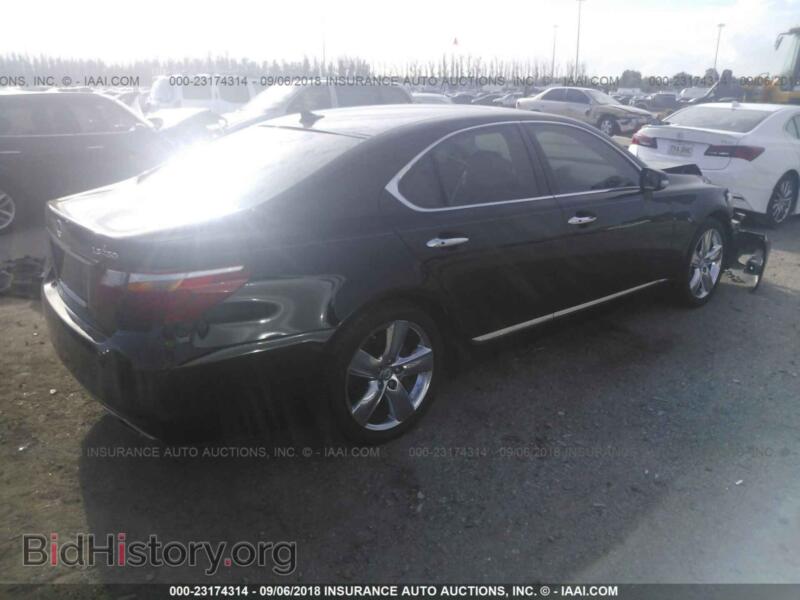 2012 Lexus LS (VIN JTHBL5EF8C5111010) — photo 4 of 10