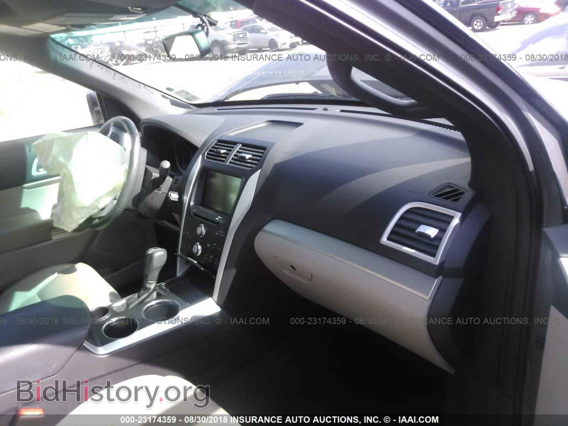 2012 Ford Explorer - VIN: 1FMHK7D82CGA90782 - Photo 5
