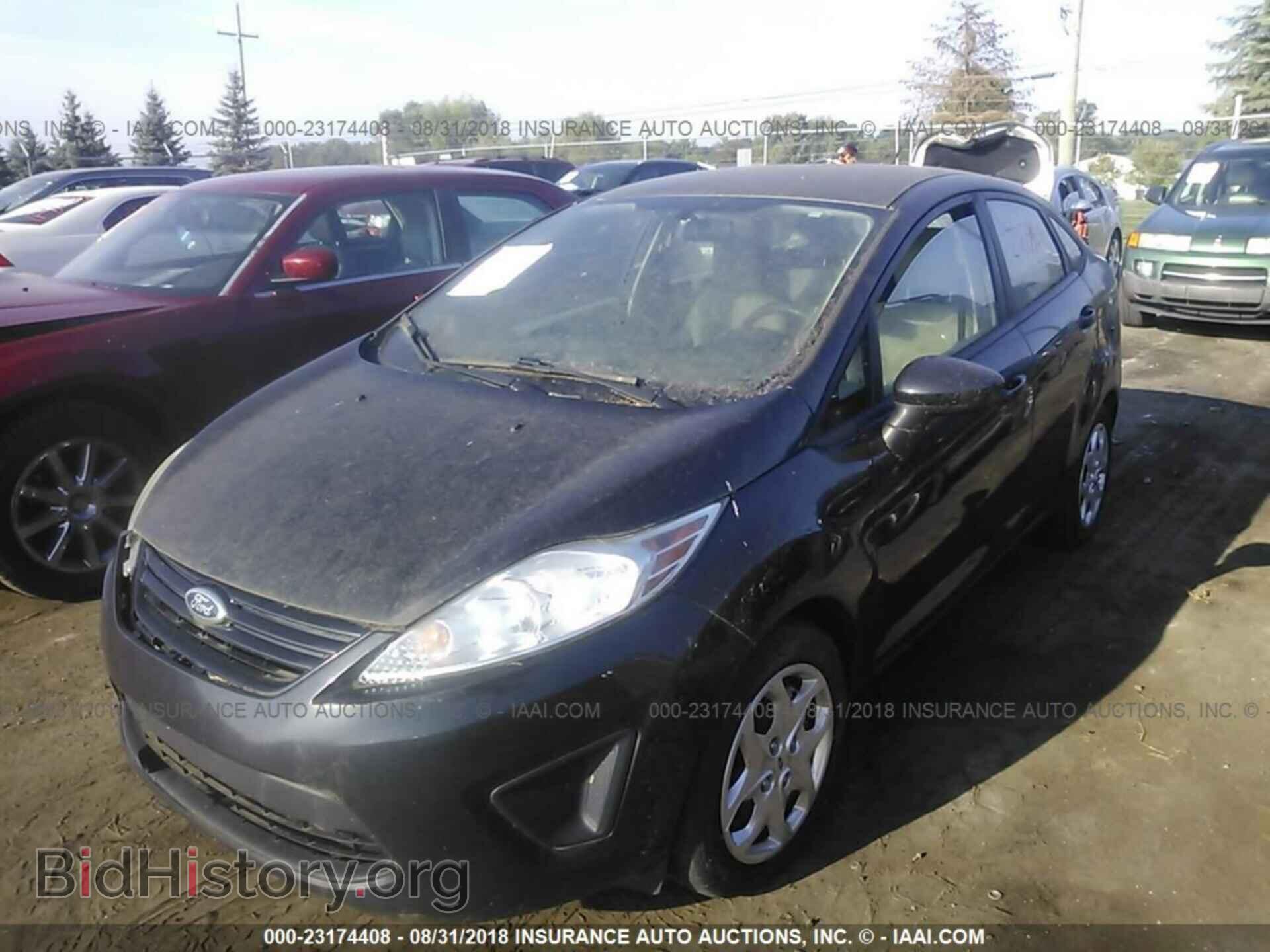 2012 Ford Fiesta - VIN: 3FADP4AJ2CM198843 - Фото 2