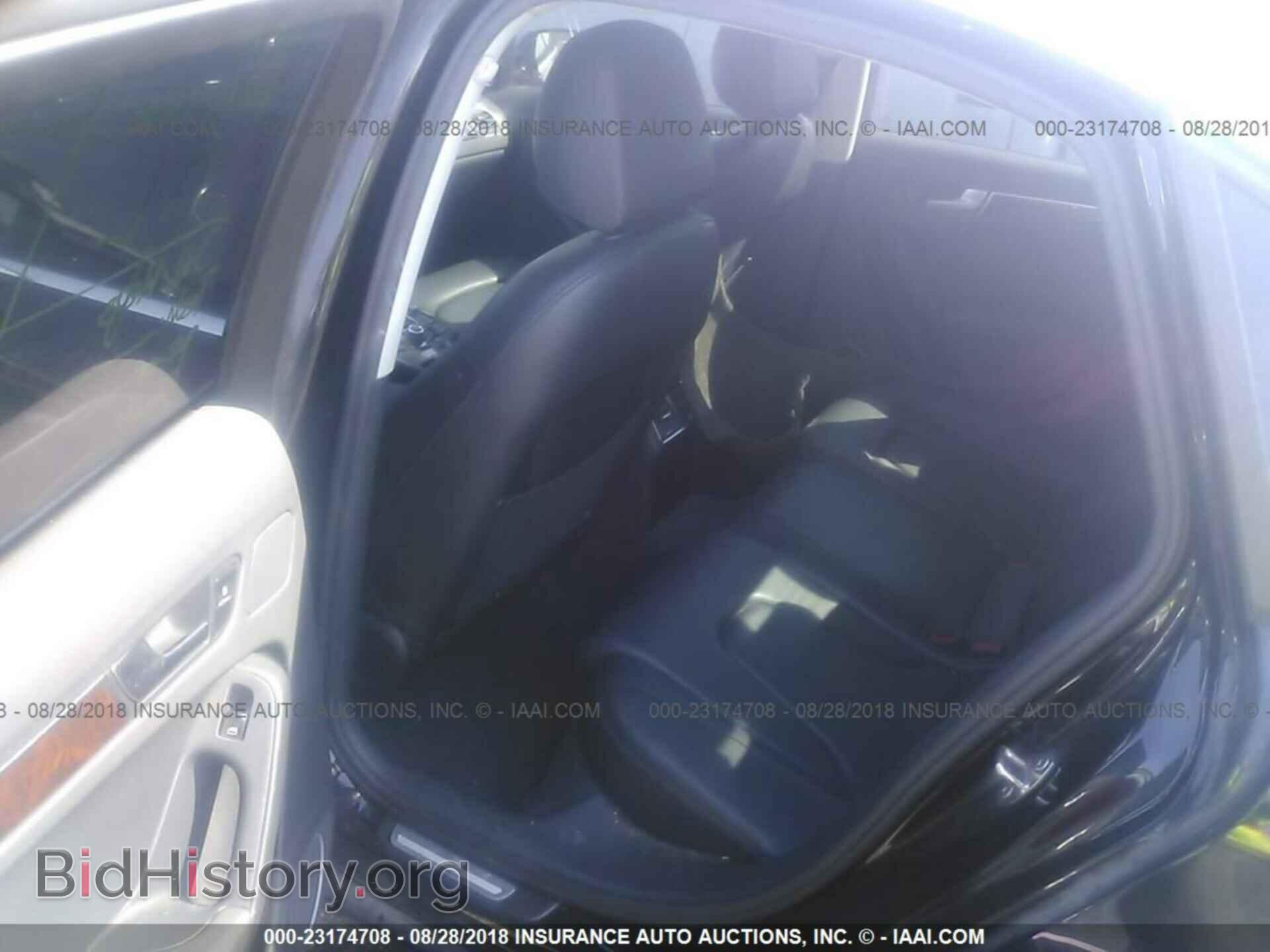 2011 Audi A4 - VIN: WAUKFAFL3BN047301 - Photo 8