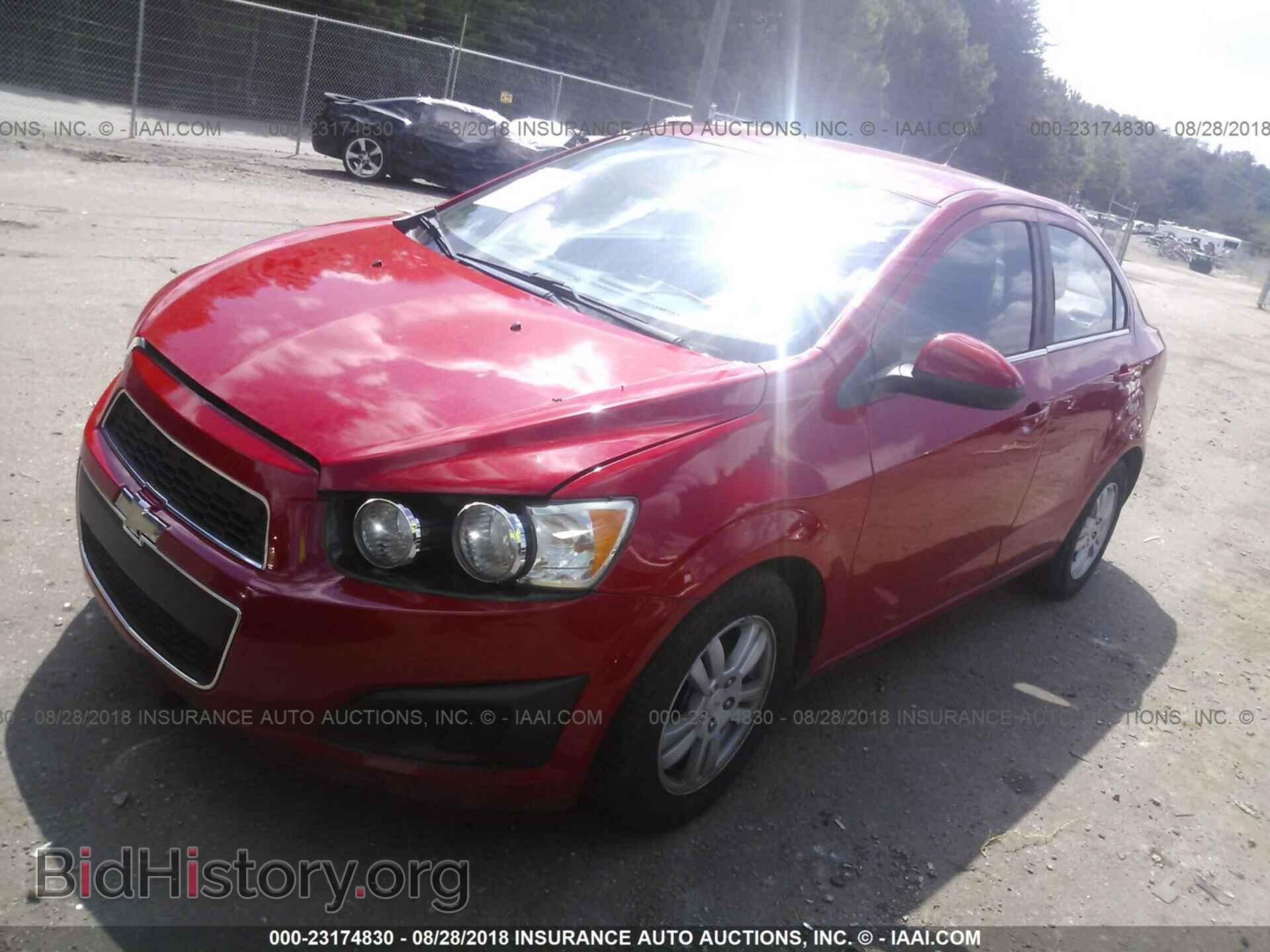 2012 Chevrolet Sonic - VIN: 1G1JC5SH3C4165915 - Фото 2