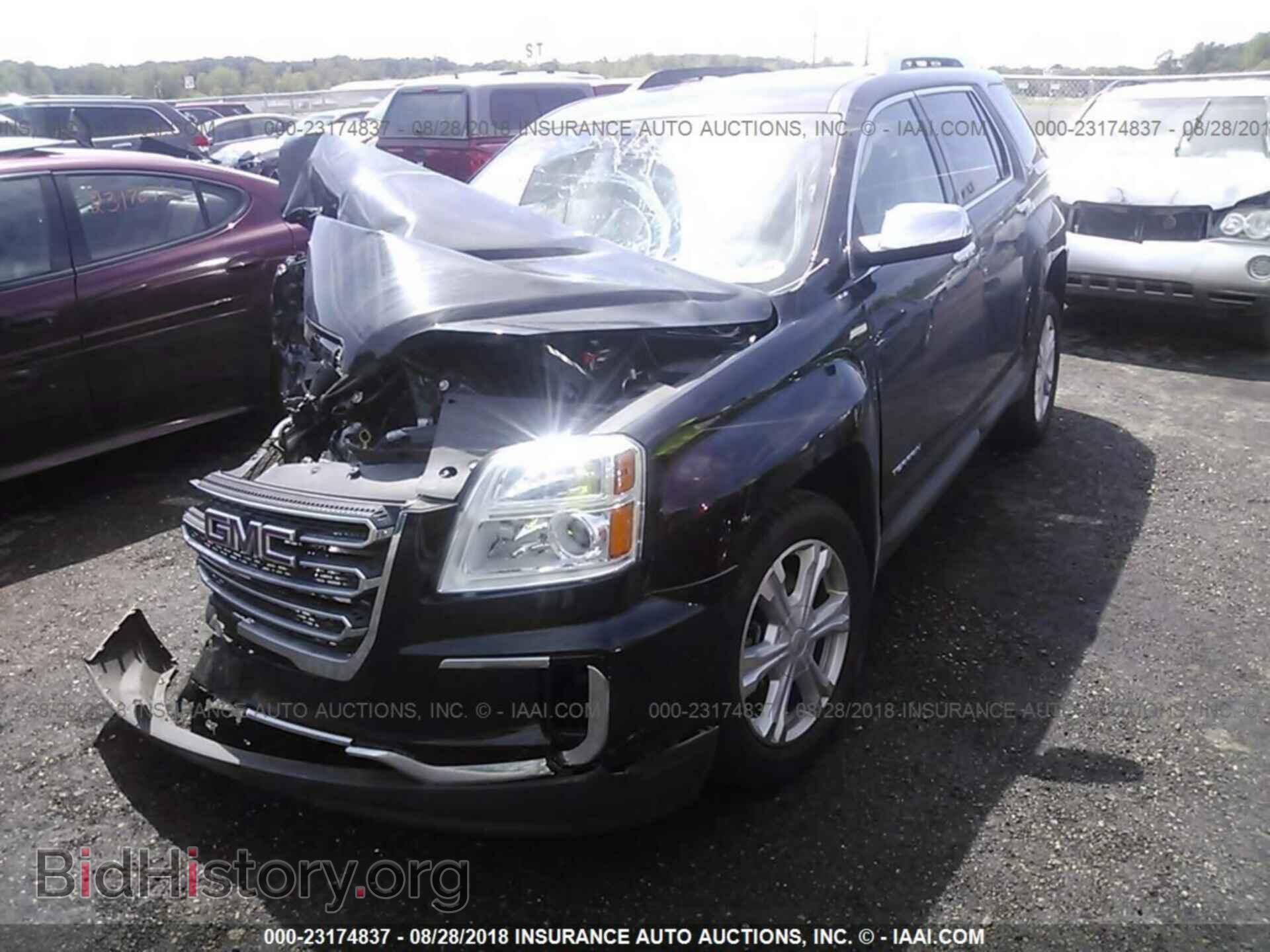 2017 Gmc Terrain - VIN: 2GKFLUE38H6258348 - Фото 2