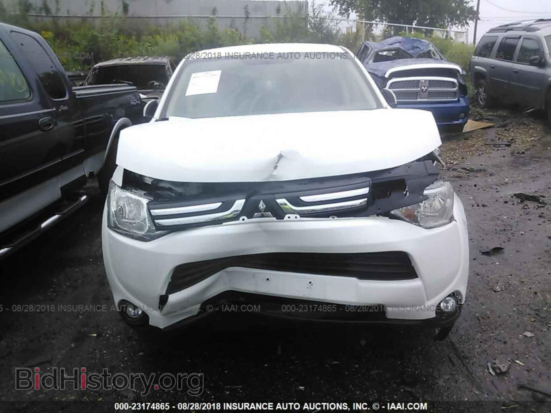 2014 Mitsubishi Outlander - VIN: JA4AZ3A31EZ013549 - Фото 6