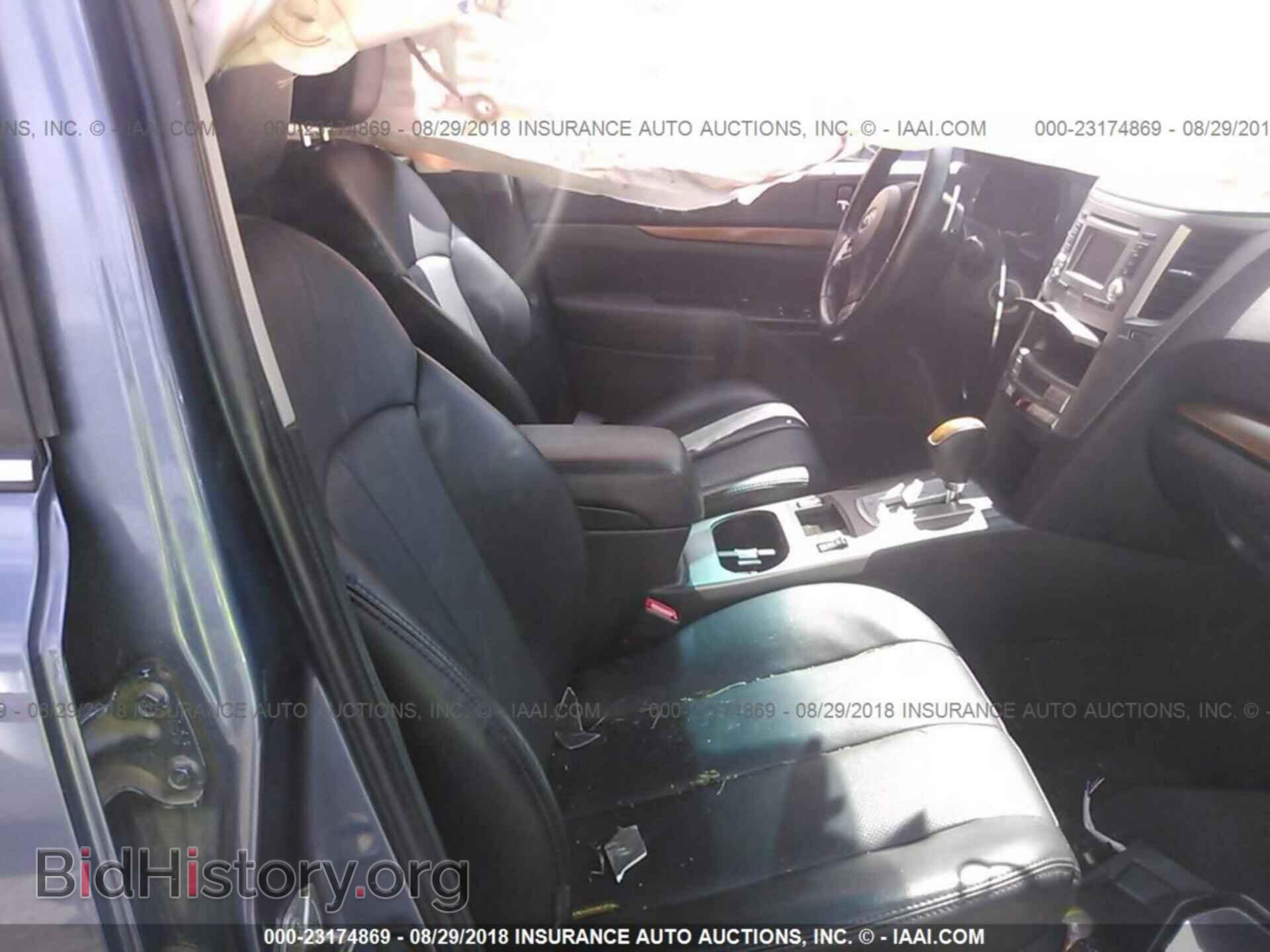 2014 Subaru Outback - VIN: 4S4BRBKC0E3255055 - Photo 5