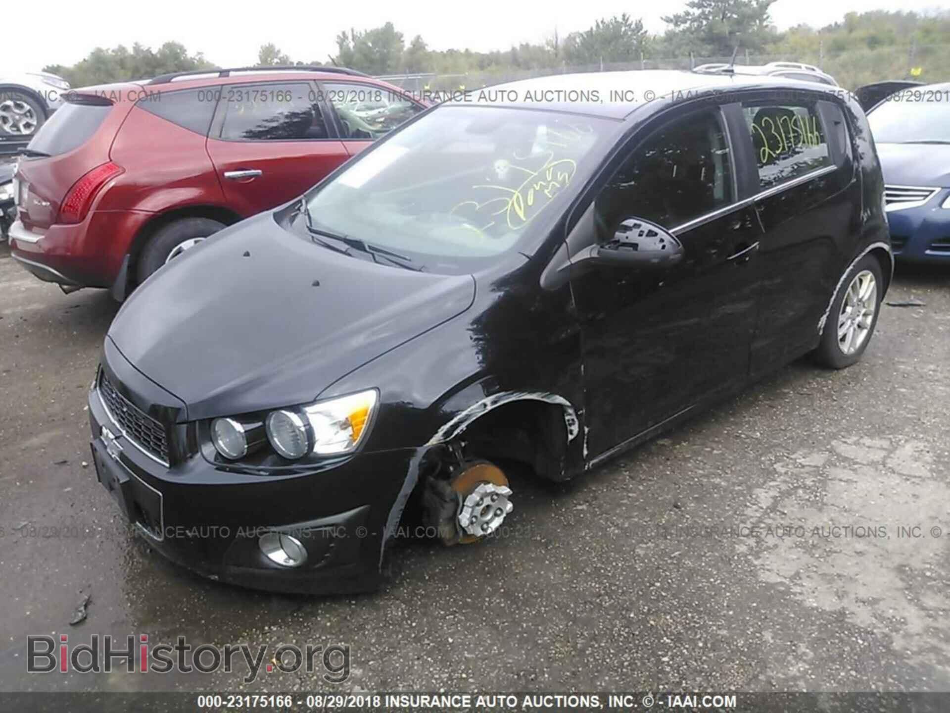 2012 Chevrolet Sonic - VIN: 1G1JC6SHXC4180224 - Фото 2