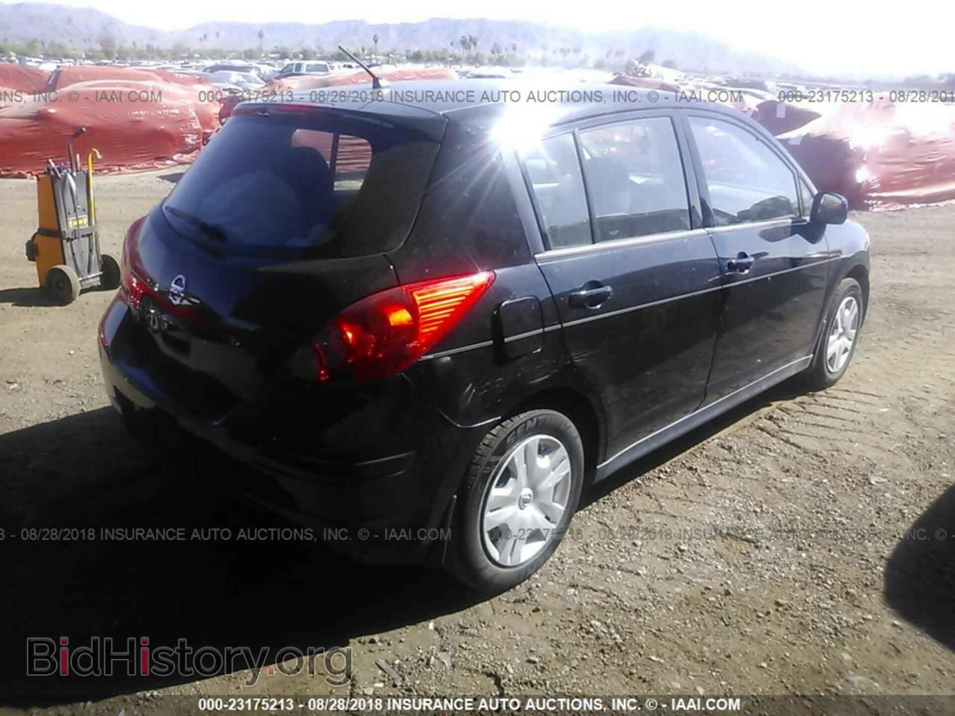 2011 Nissan Versa - VIN: 3N1BC1CP4BL513128 - Фото 4