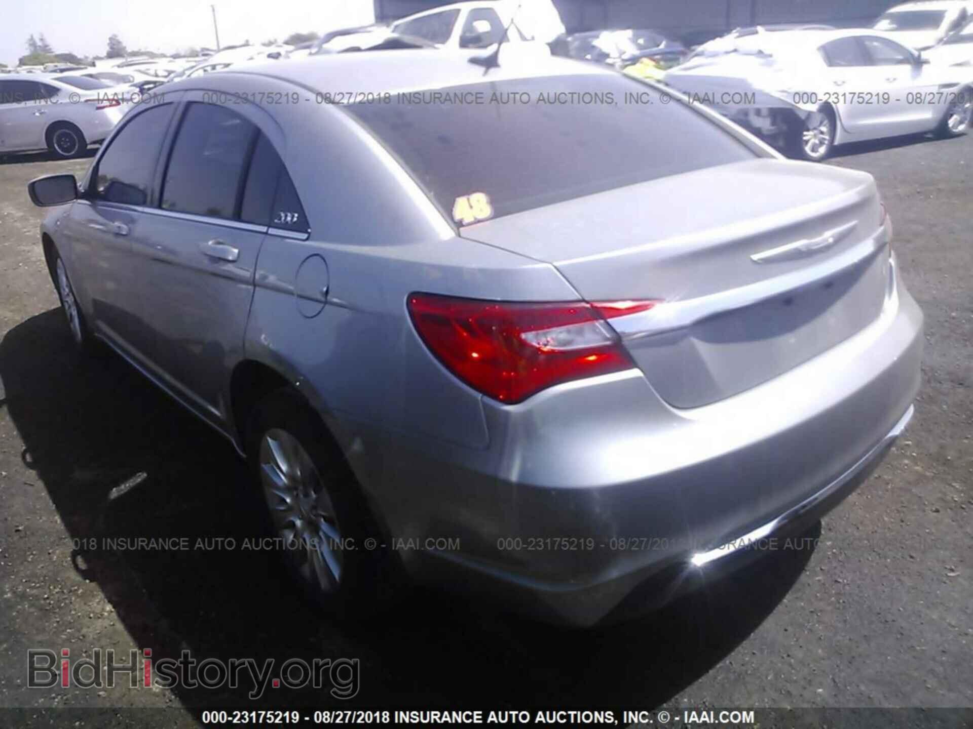 2013 Chrysler 200 - VIN: 1C3CCBAB7DN734518 - Фото 3