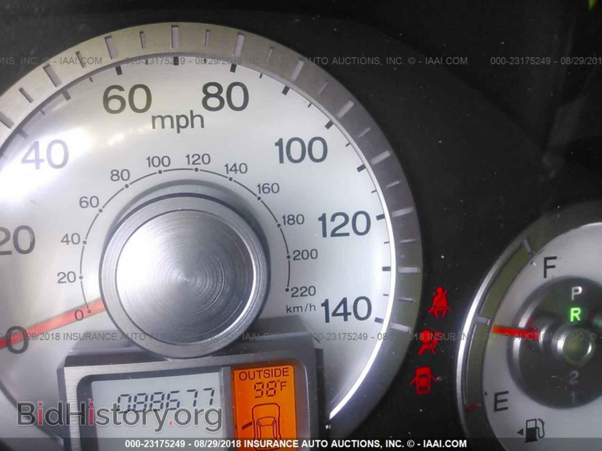 2011 Honda Pilot - VIN: 5FNYF4H66BB008075 - Photo 7