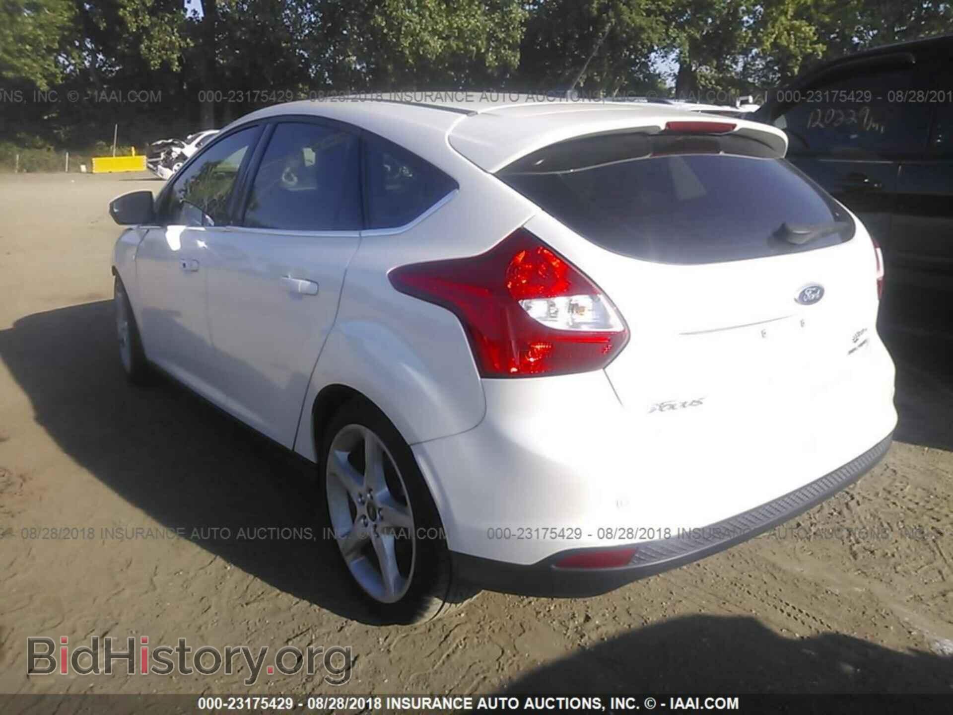 2012 Ford Focus - VIN: 1FAHP3N24CL342604 - Photo 3