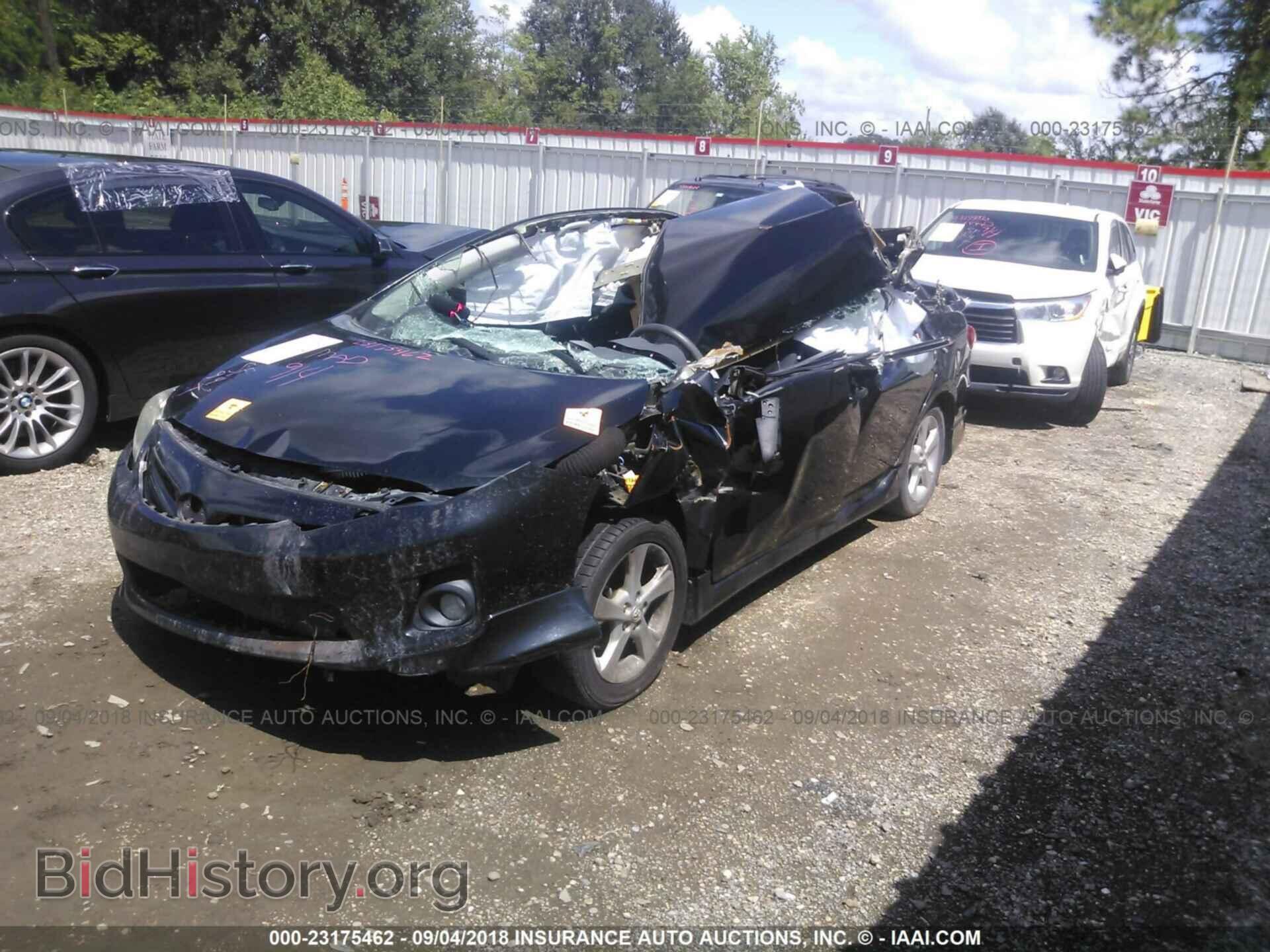 2011 Toyota Corolla - VIN: 2T1BU4EE9BC582620 - Фото 2