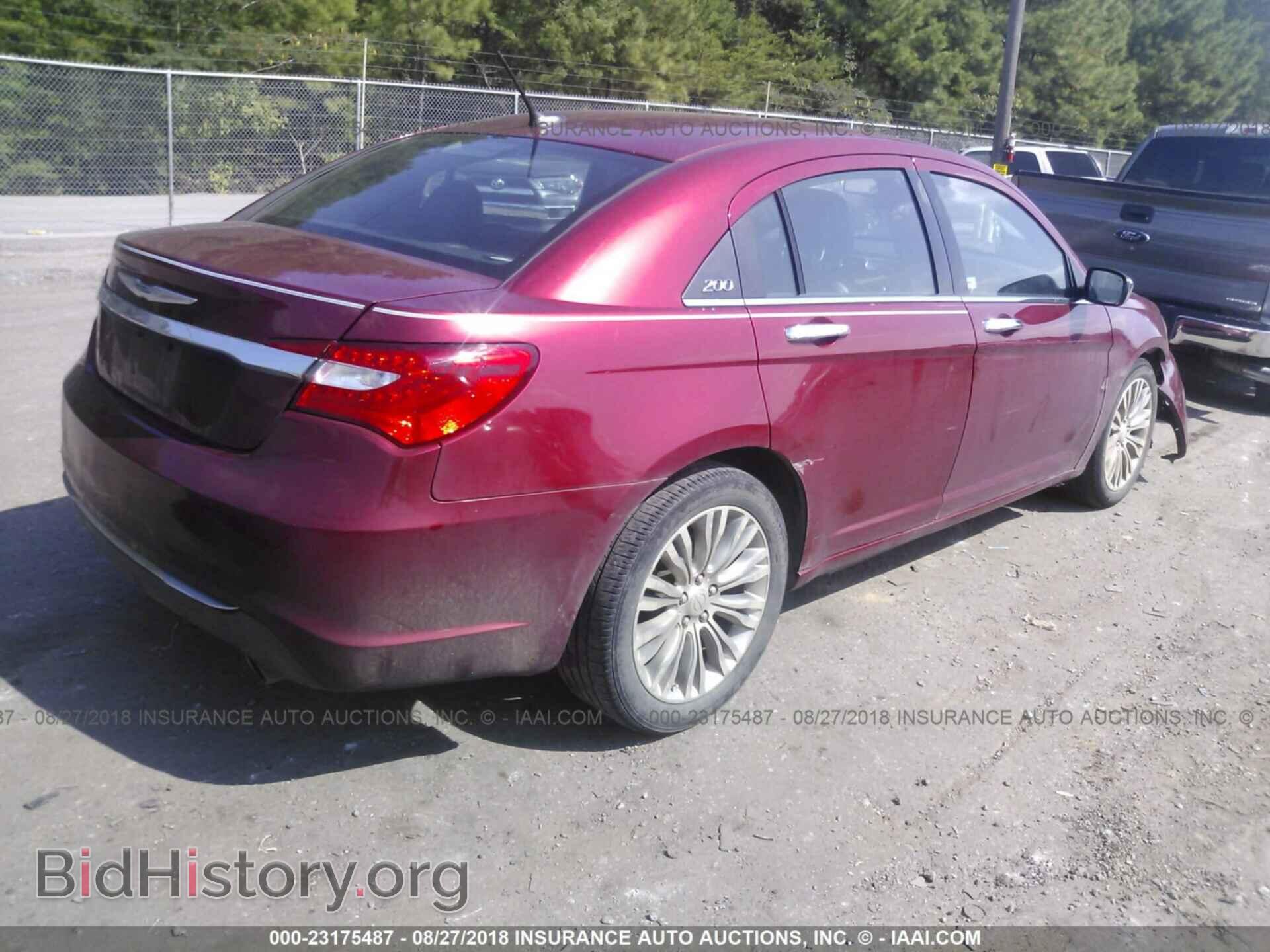 2013 Chrysler 200 - VIN: 1C3CCBCG2DN513918 - Photo 4