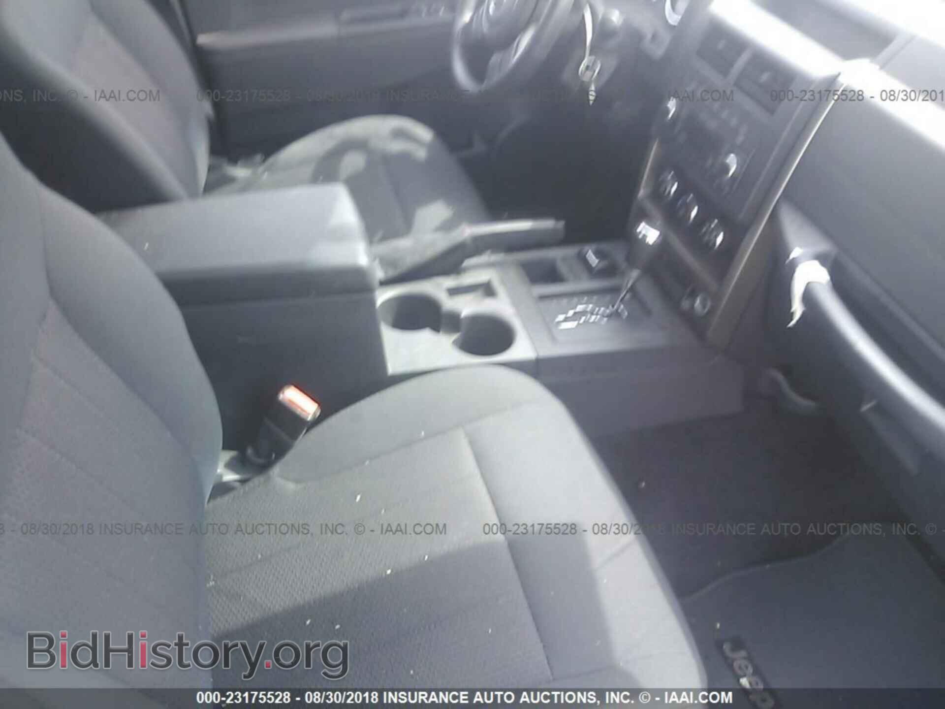 2012 Jeep Liberty - VIN: 1C4PJMAK1CW182604 - Фото 5