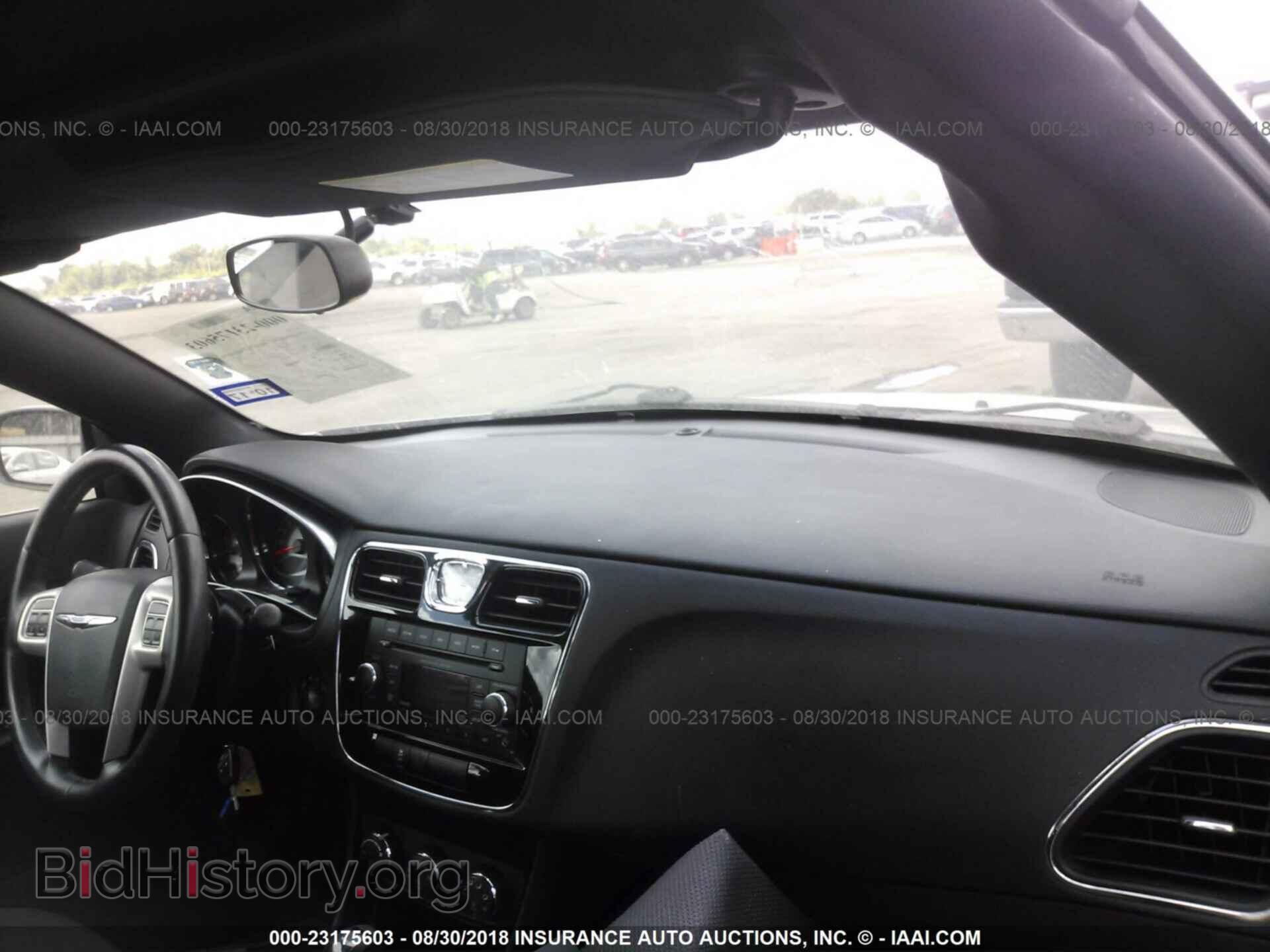 2012 Chrysler 200 - VIN: 1C3BCBEBXCN277806 - Фото 5