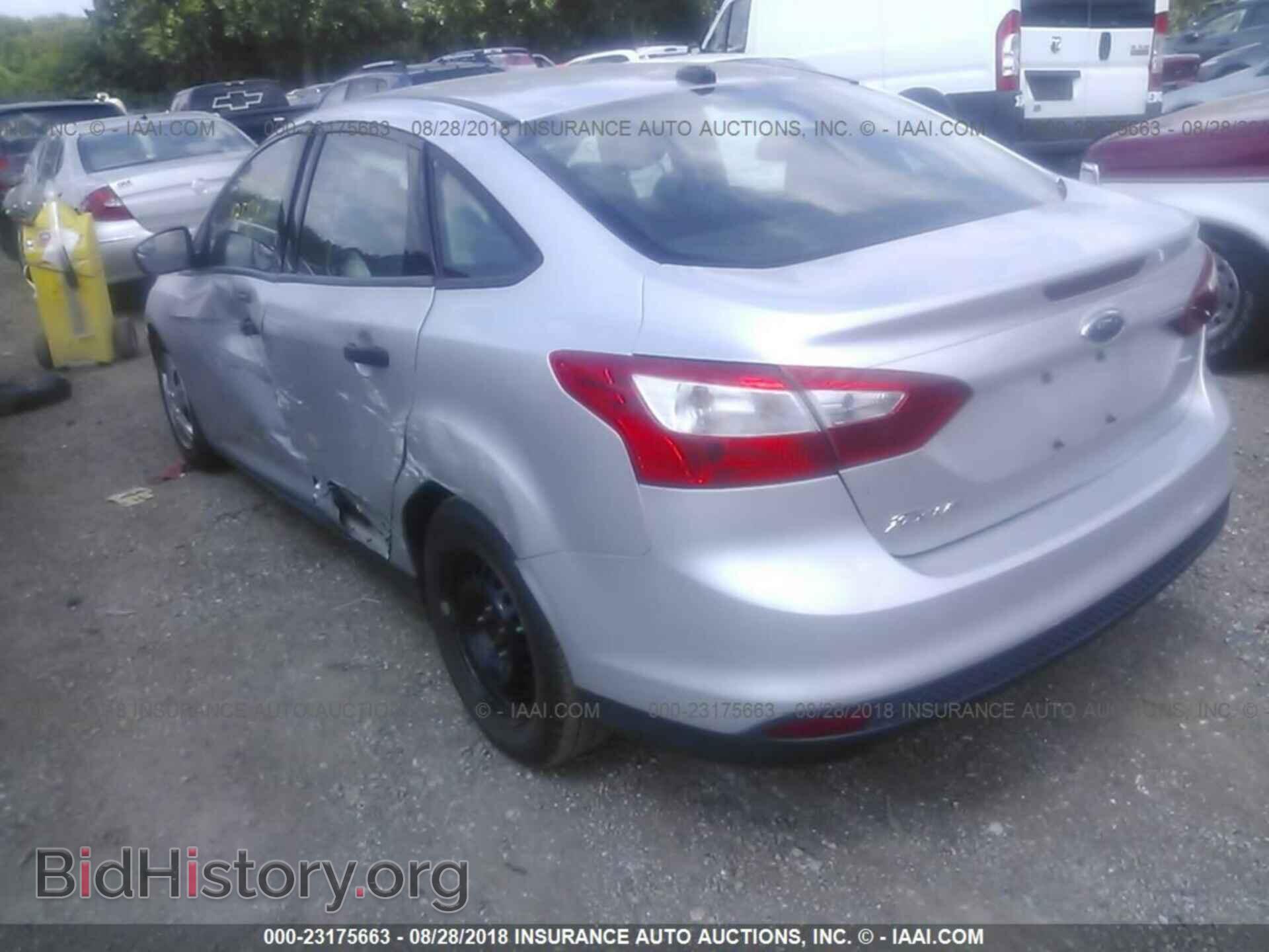 2014 Ford Focus - VIN: 1FADP3E23EL282588 - Фото 3