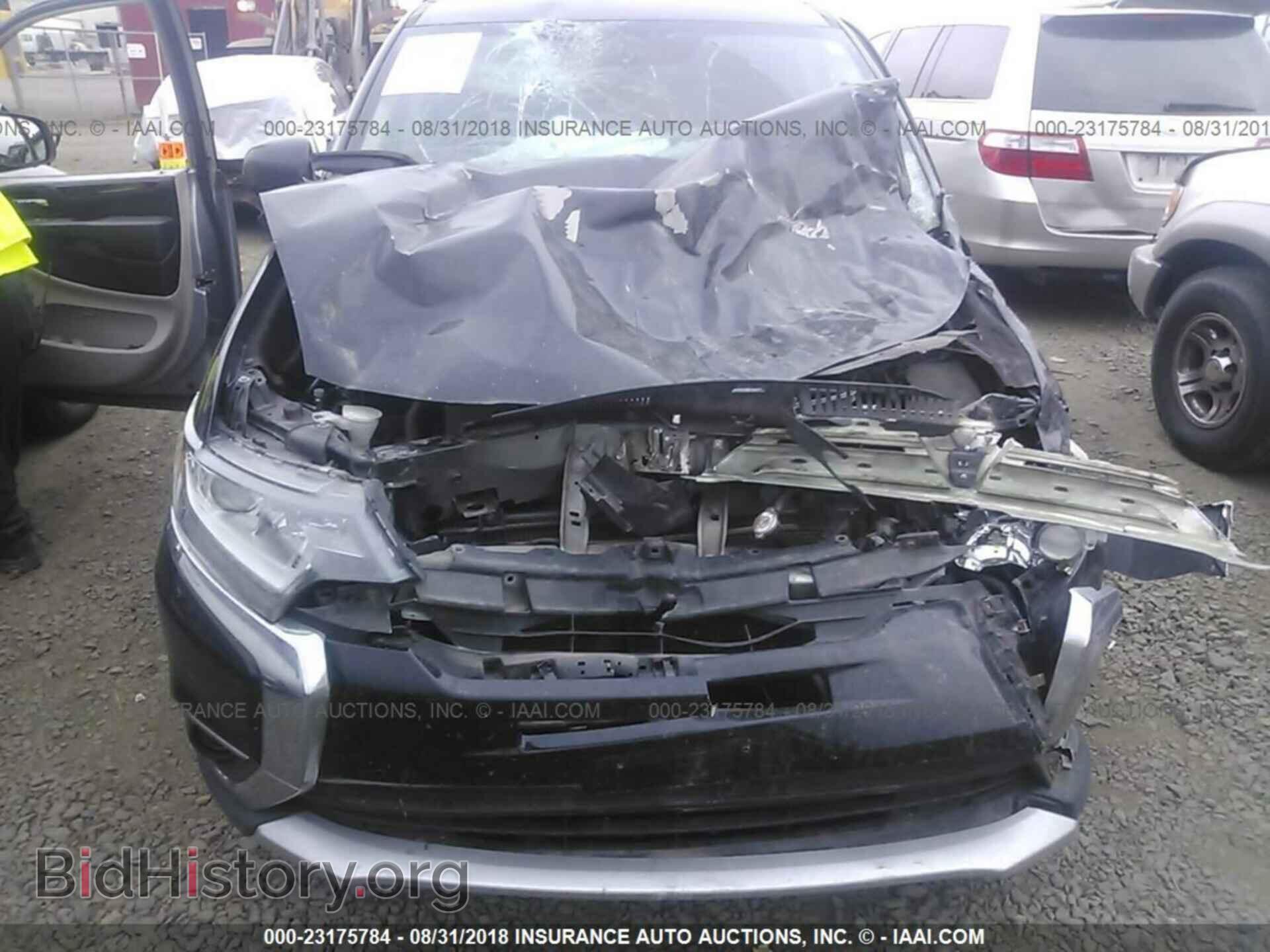 2016 Mitsubishi Outlander - VIN: JA4AZ3A31GZ032170 - Фото 6