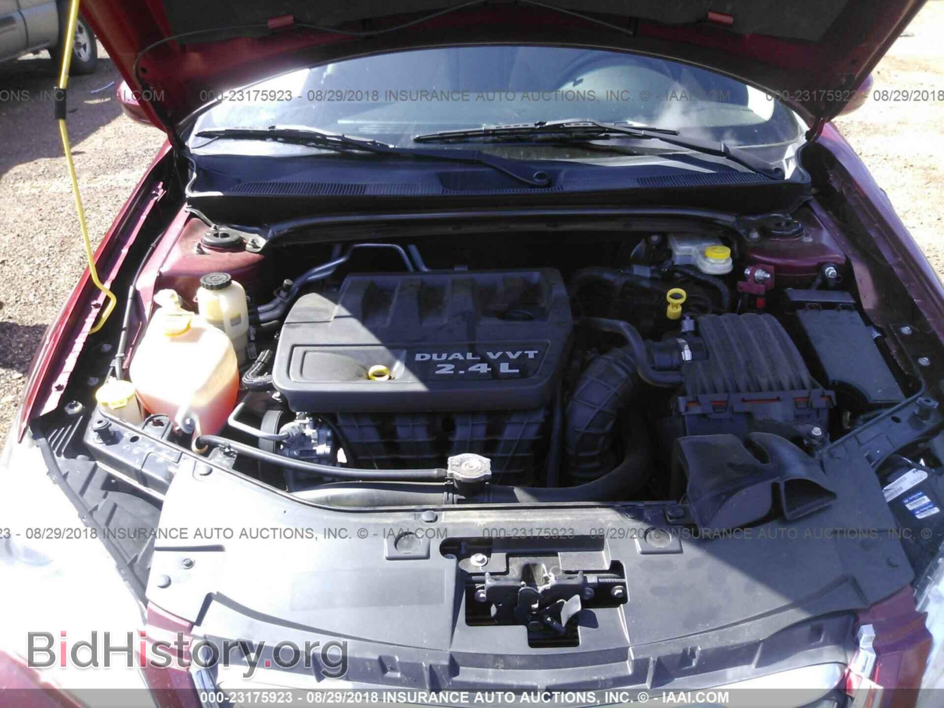 2013 Chrysler 200 - VIN: 1C3CCBABXDN568740 - Photo 10
