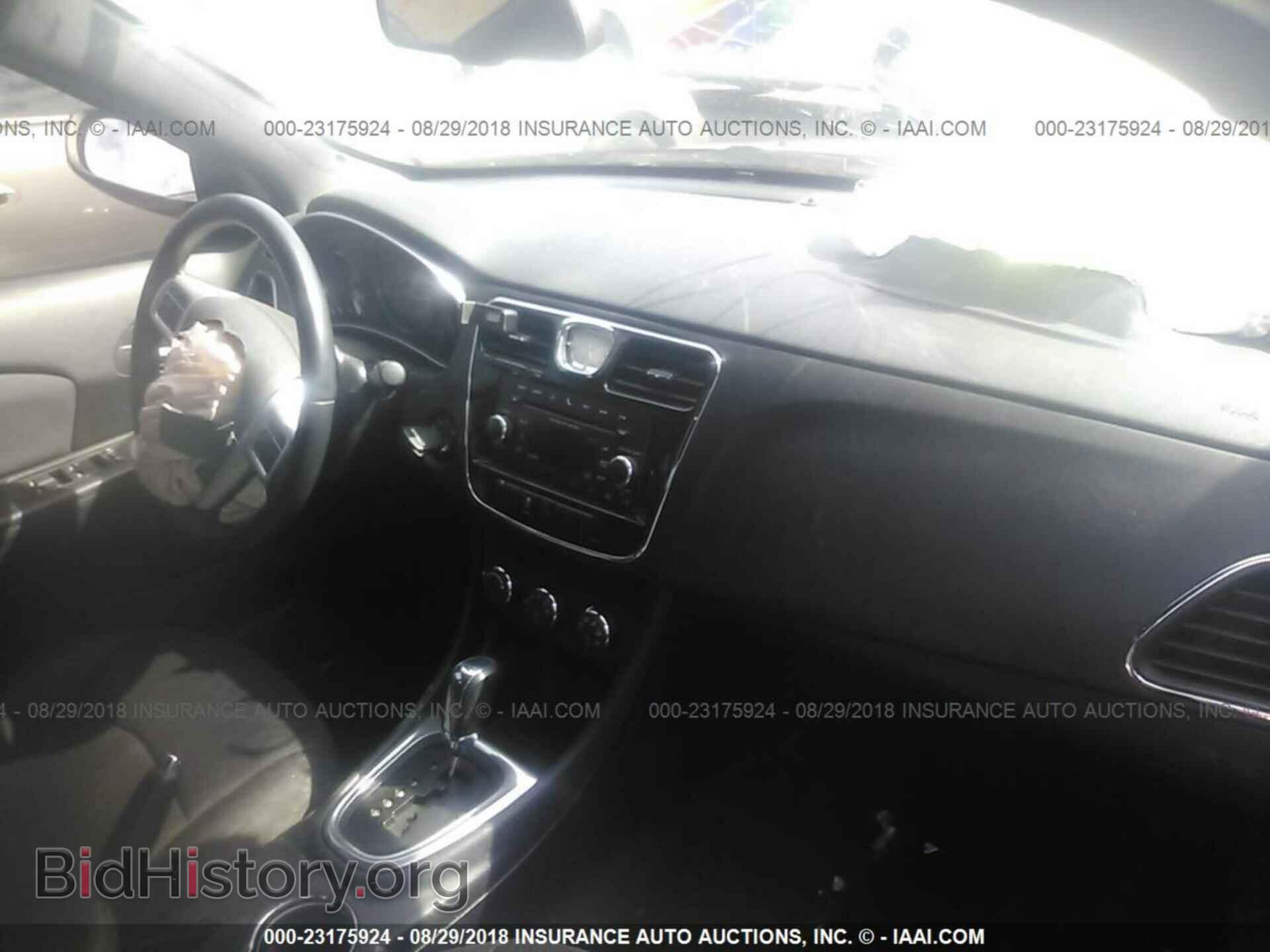 2013 Chrysler 200 - VIN: 1C3CCBBB2DN555530 - Photo 5