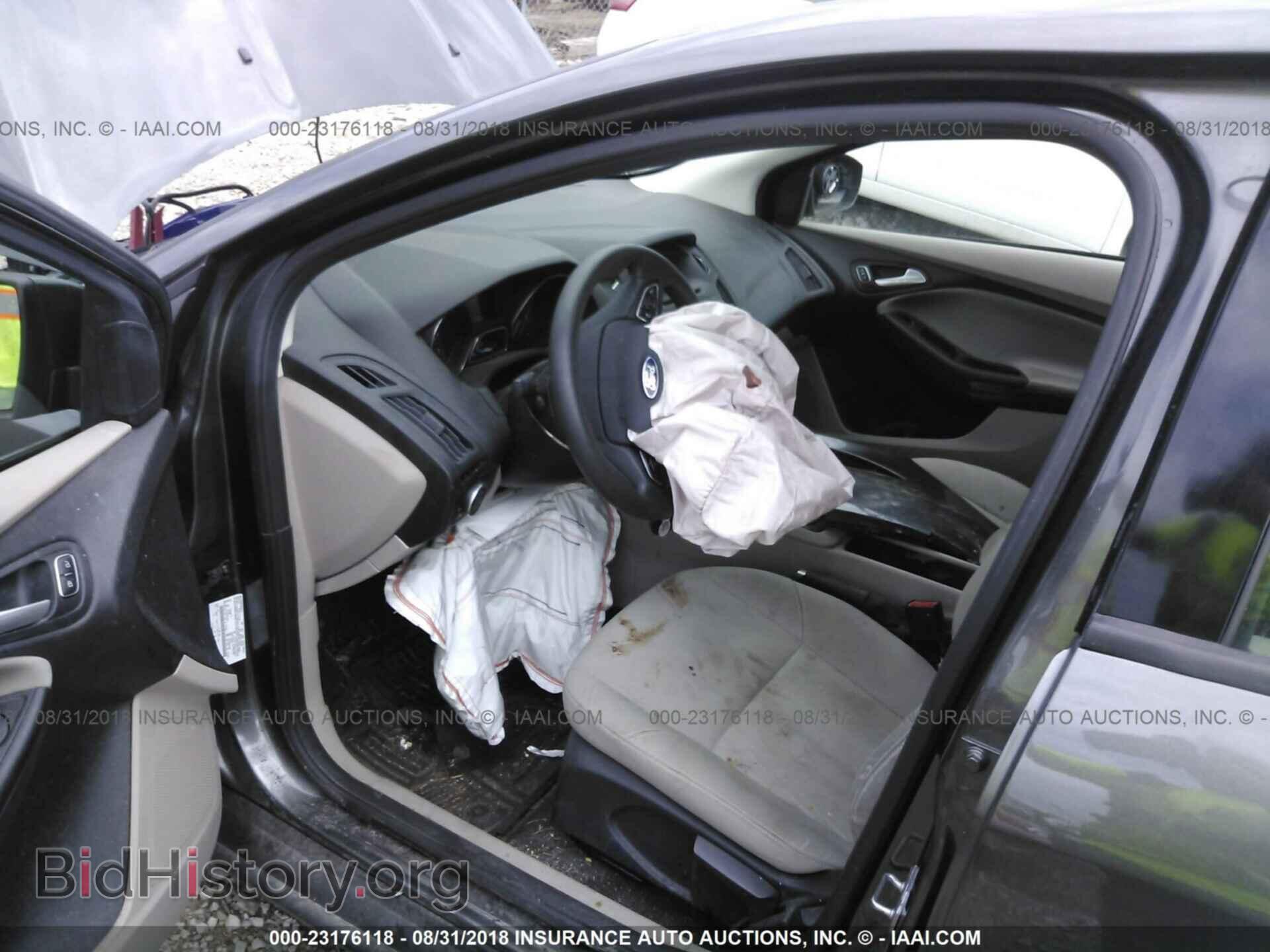 2015 Ford Focus - VIN: 1FADP3F23FL289704 - Photo 5