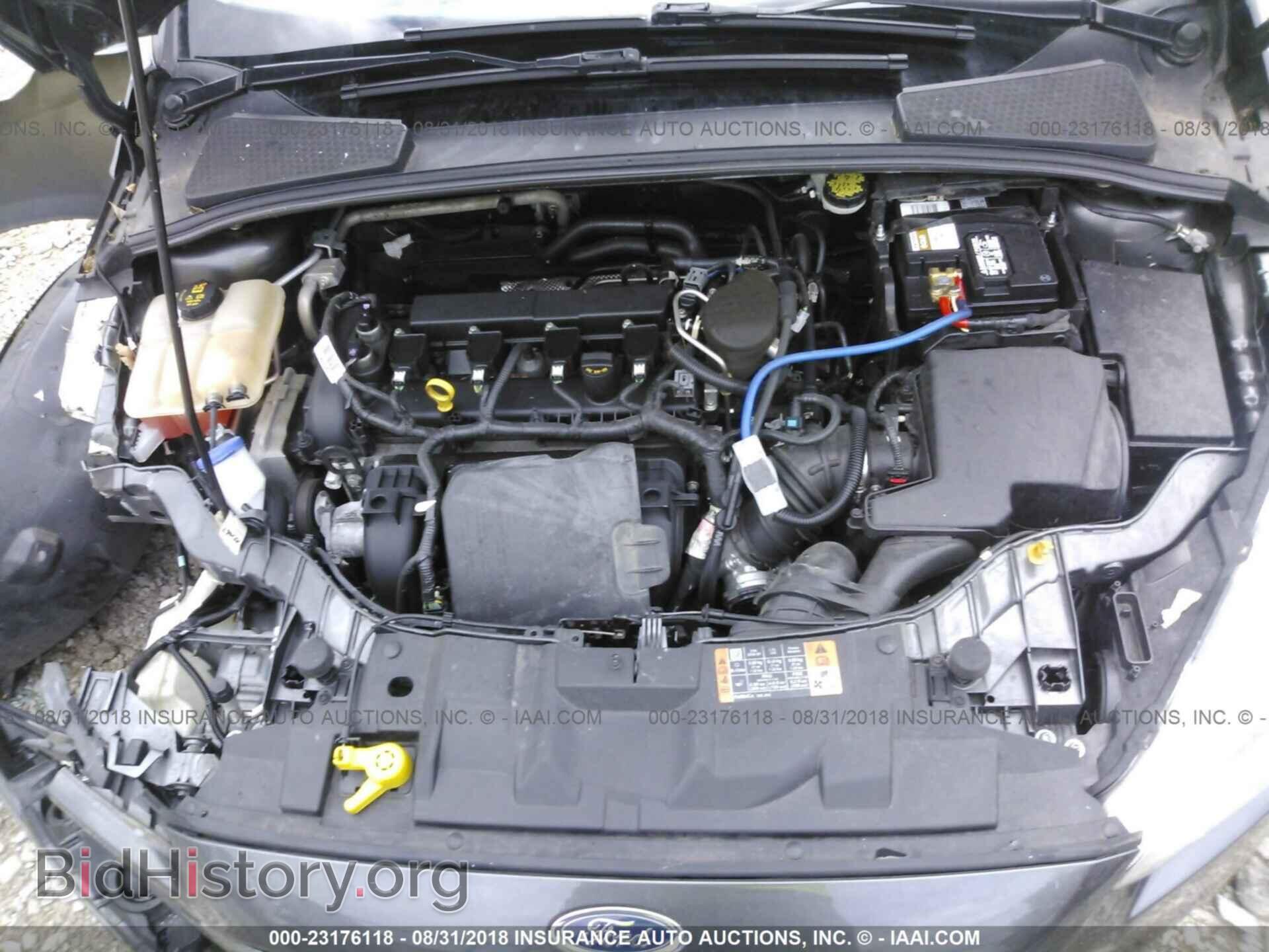 2015 Ford Focus - VIN: 1FADP3F23FL289704 - Photo 10