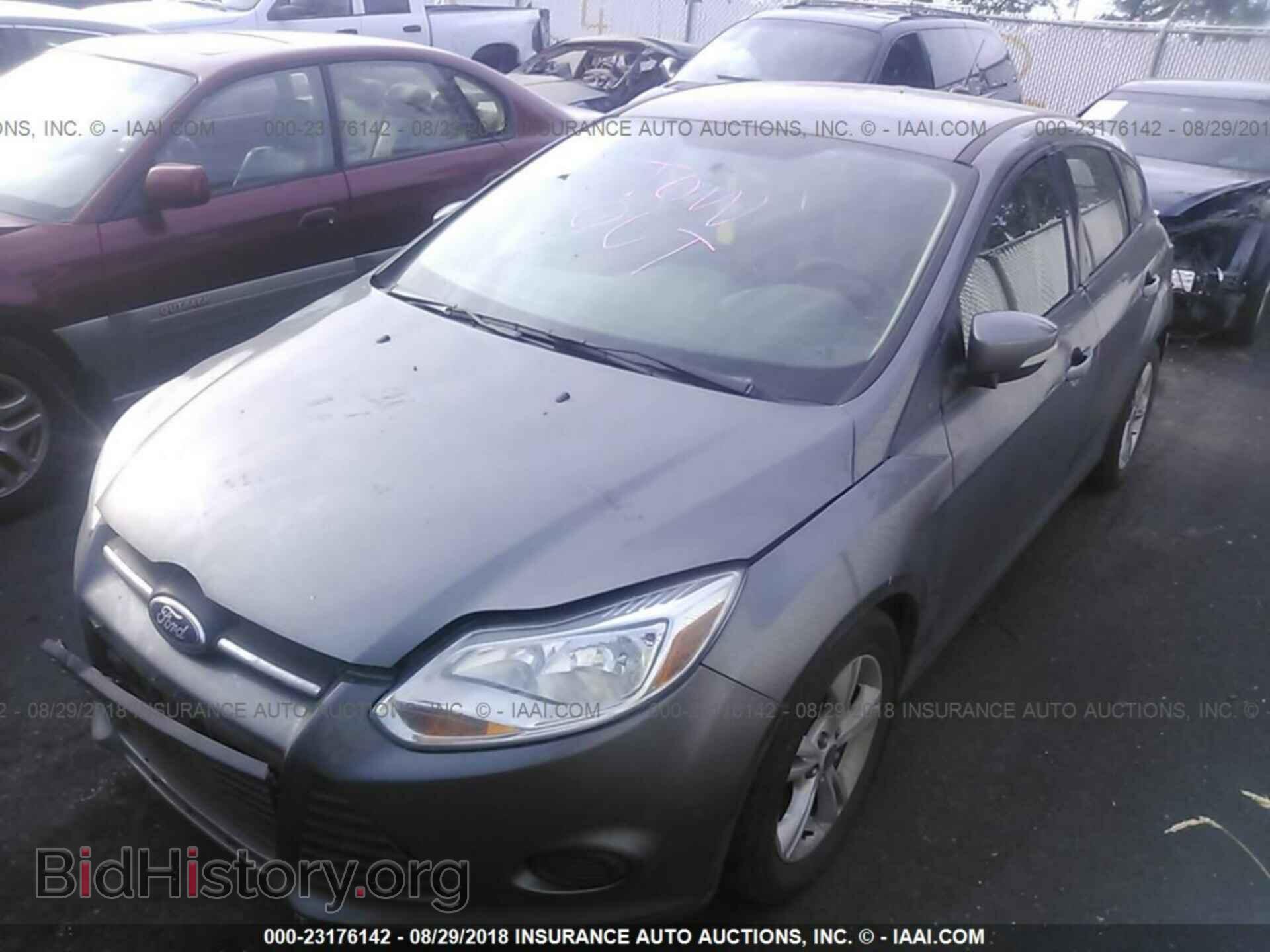 2014 Ford Focus - VIN: 1FADP3K24EL414374 - Фото 2