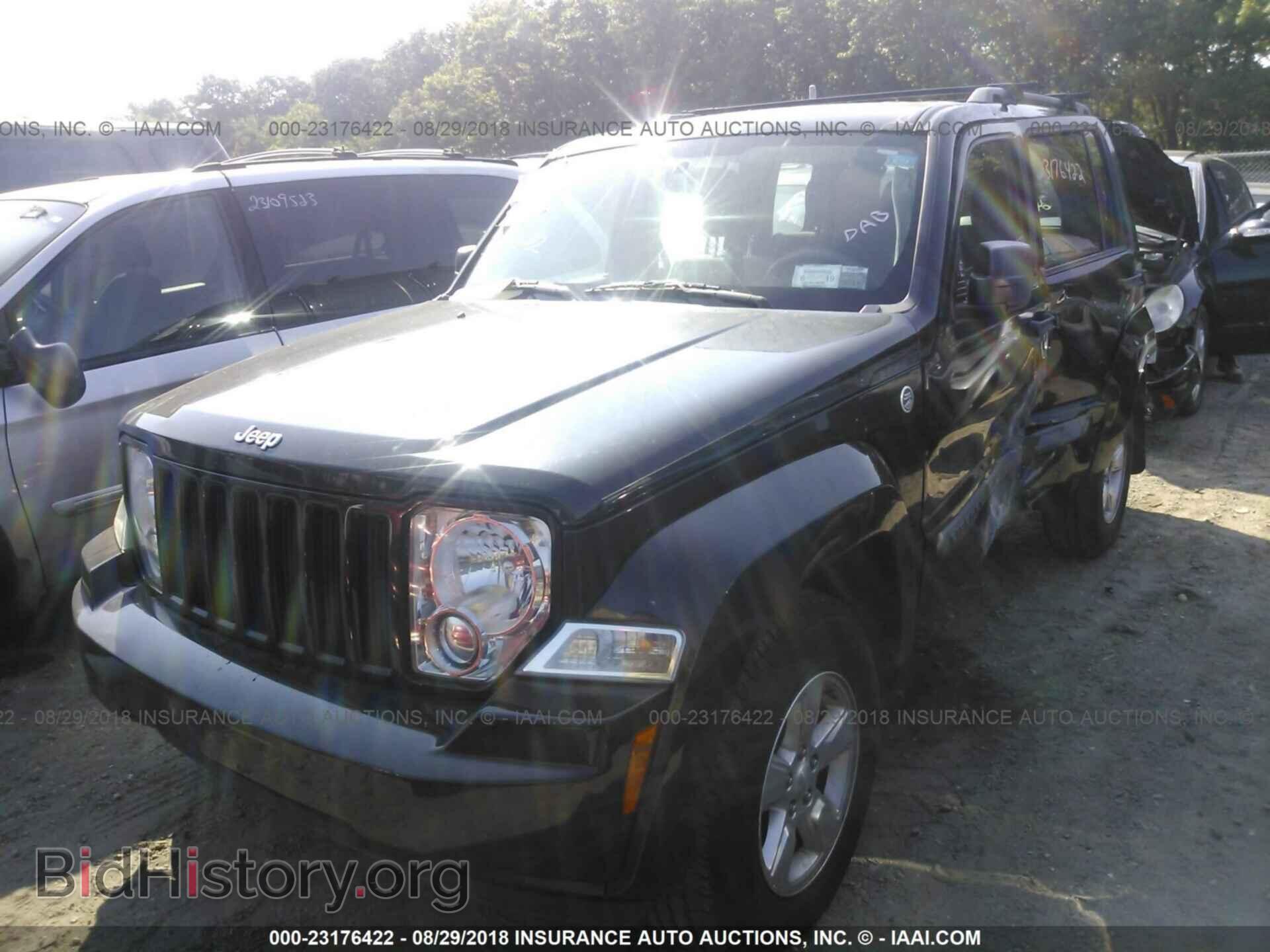 2012 Jeep Liberty - VIN: 1C4PJMAK4CW155560 - Фото 2