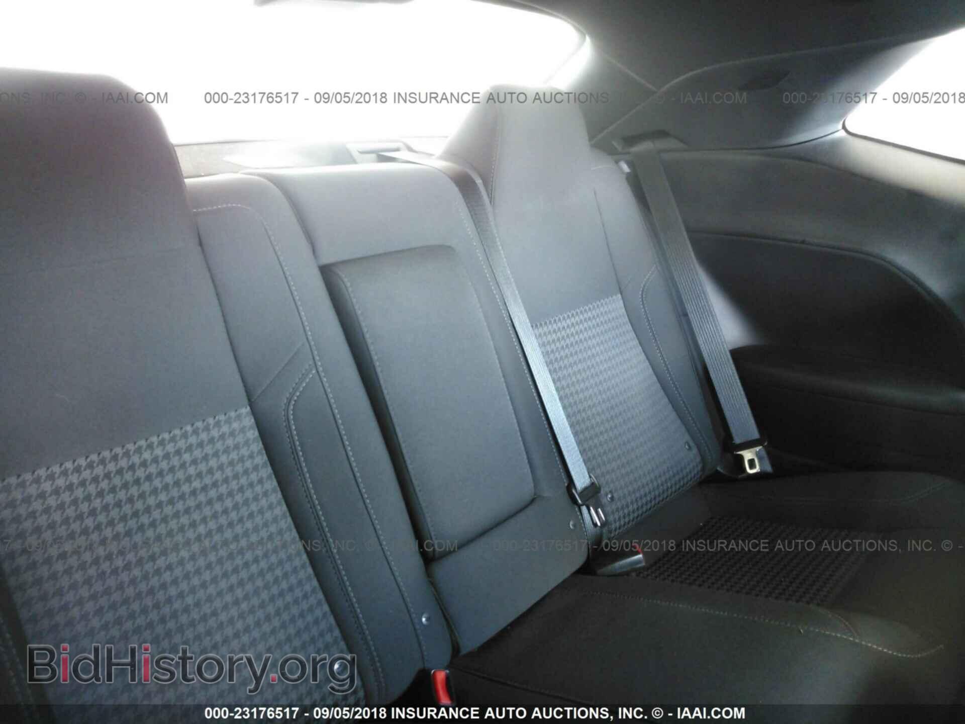 2017 Dodge Challenger - VIN: 2C3CDZAG1HH594658 - Фото 8