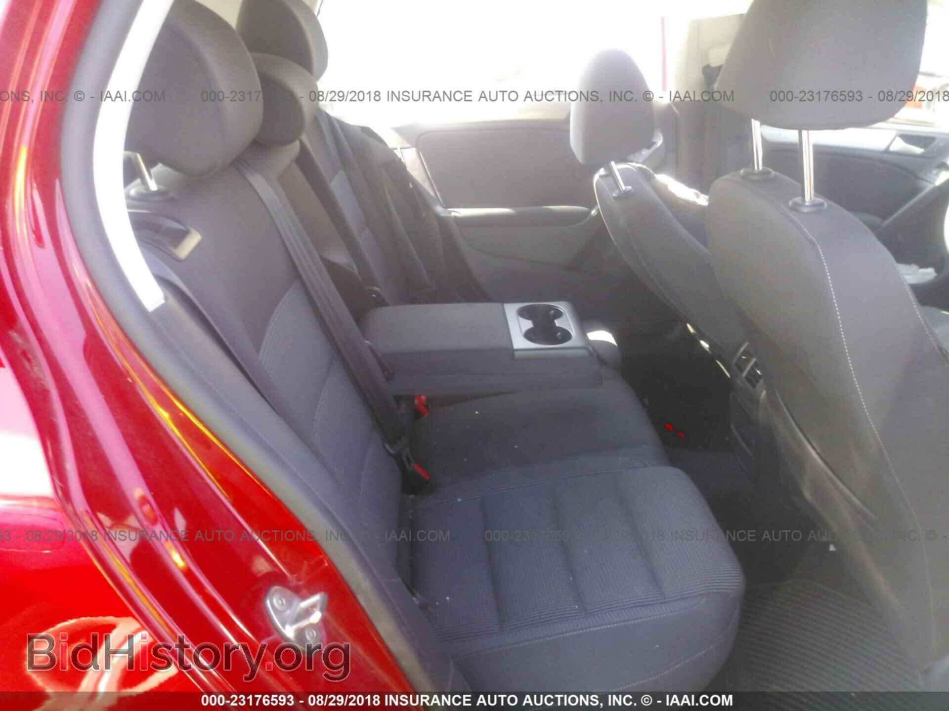 2014 Volkswagen Golf - VIN: WVWDB7AJ2EW008228 - Фото 8