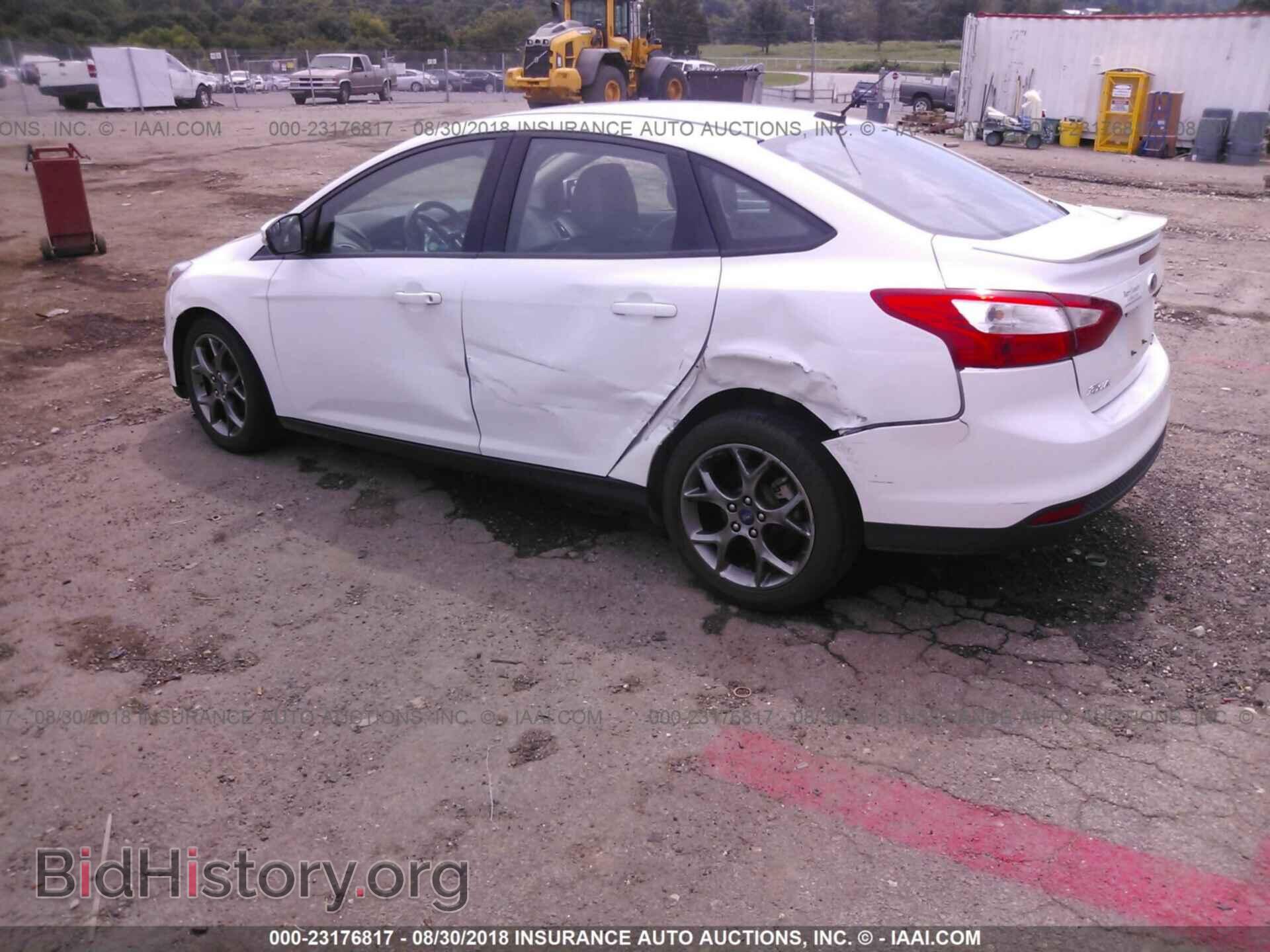 2013 Ford Focus - VIN: 1FADP3F21DL171504 - Photo 3