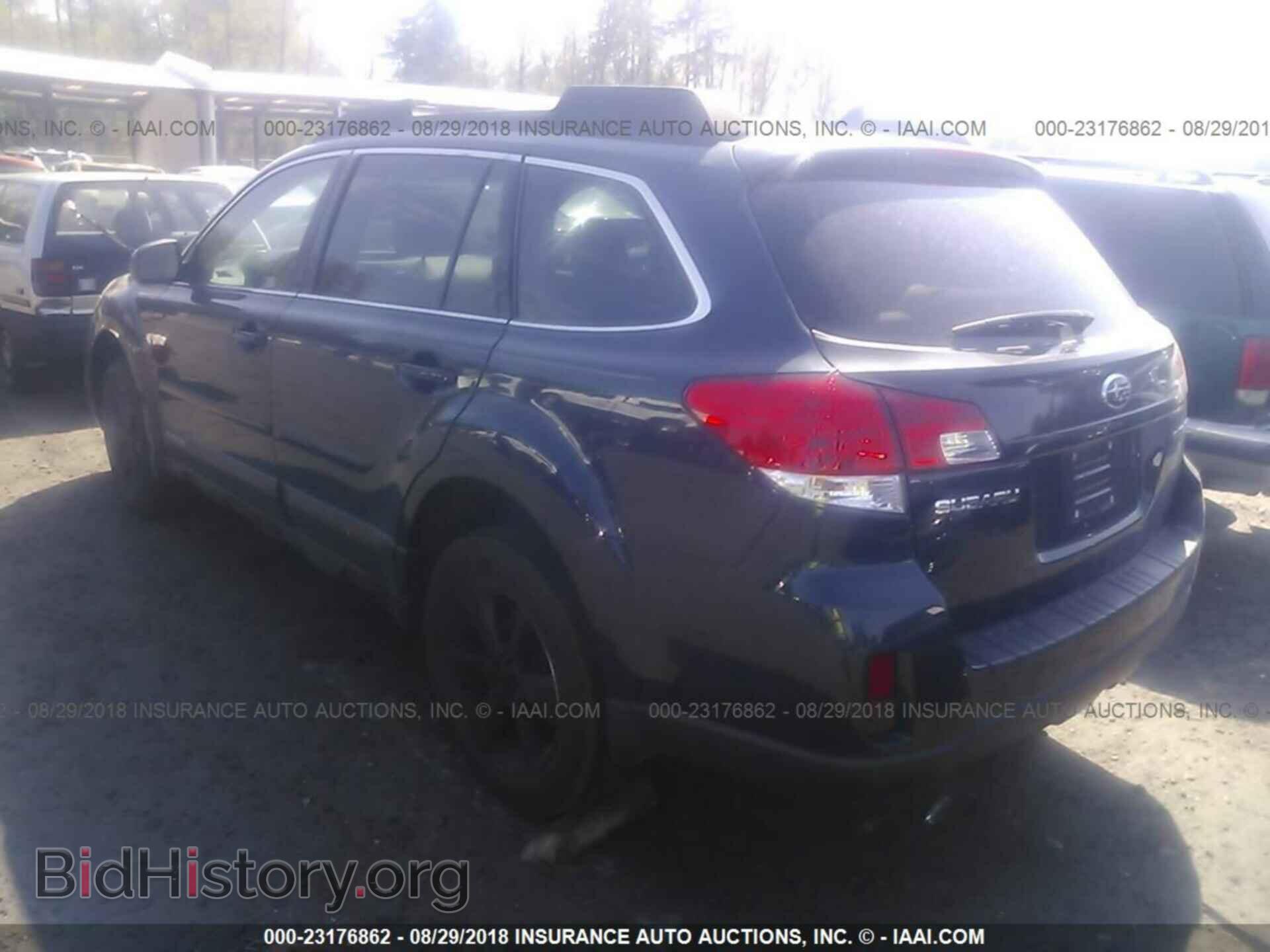 2013 Subaru Outback - VIN: 4S4BRCKC6D3200727 - Photo 3