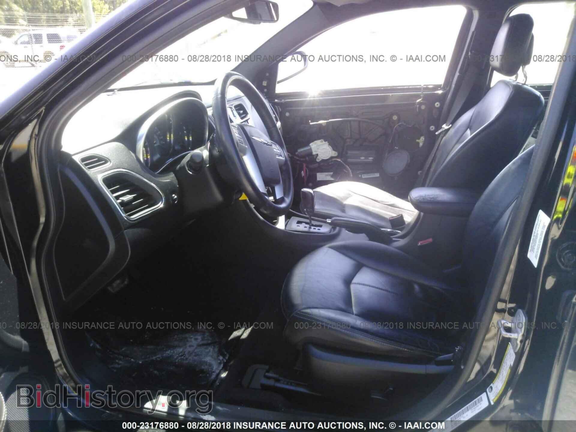2012 Chrysler 200 - VIN: 1C3CCBCB4CN277372 - Фото 5