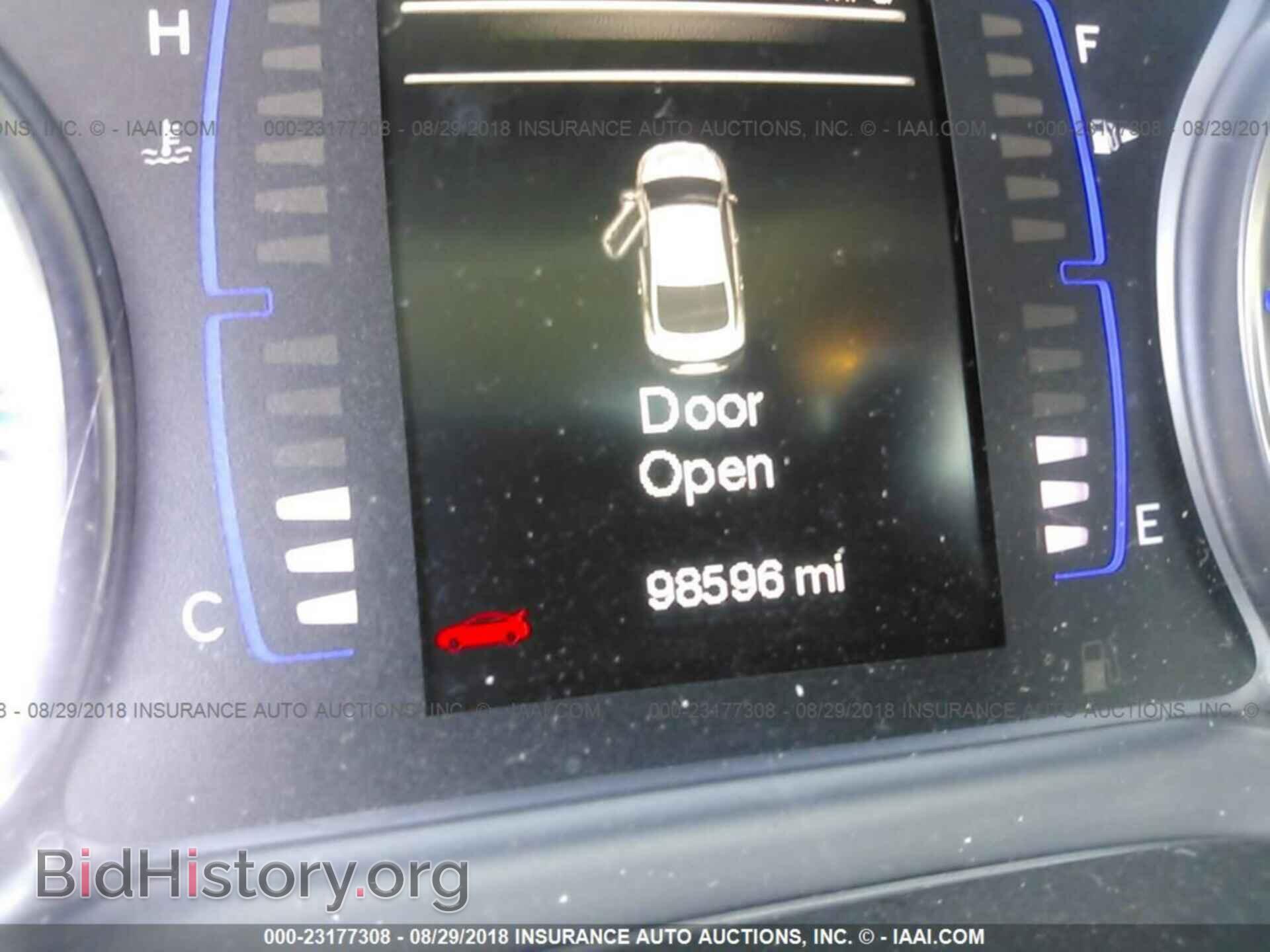 2015 Chrysler 200 - VIN: 1C3CCCAB8FN552612 - Photo 7