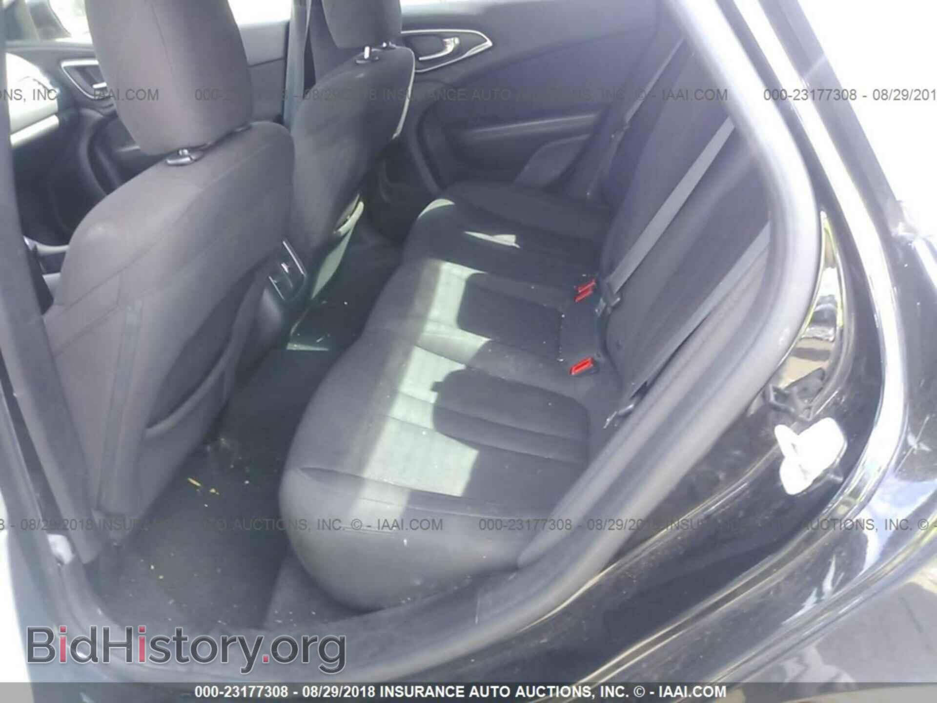 2015 Chrysler 200 - VIN: 1C3CCCAB8FN552612 - Photo 8
