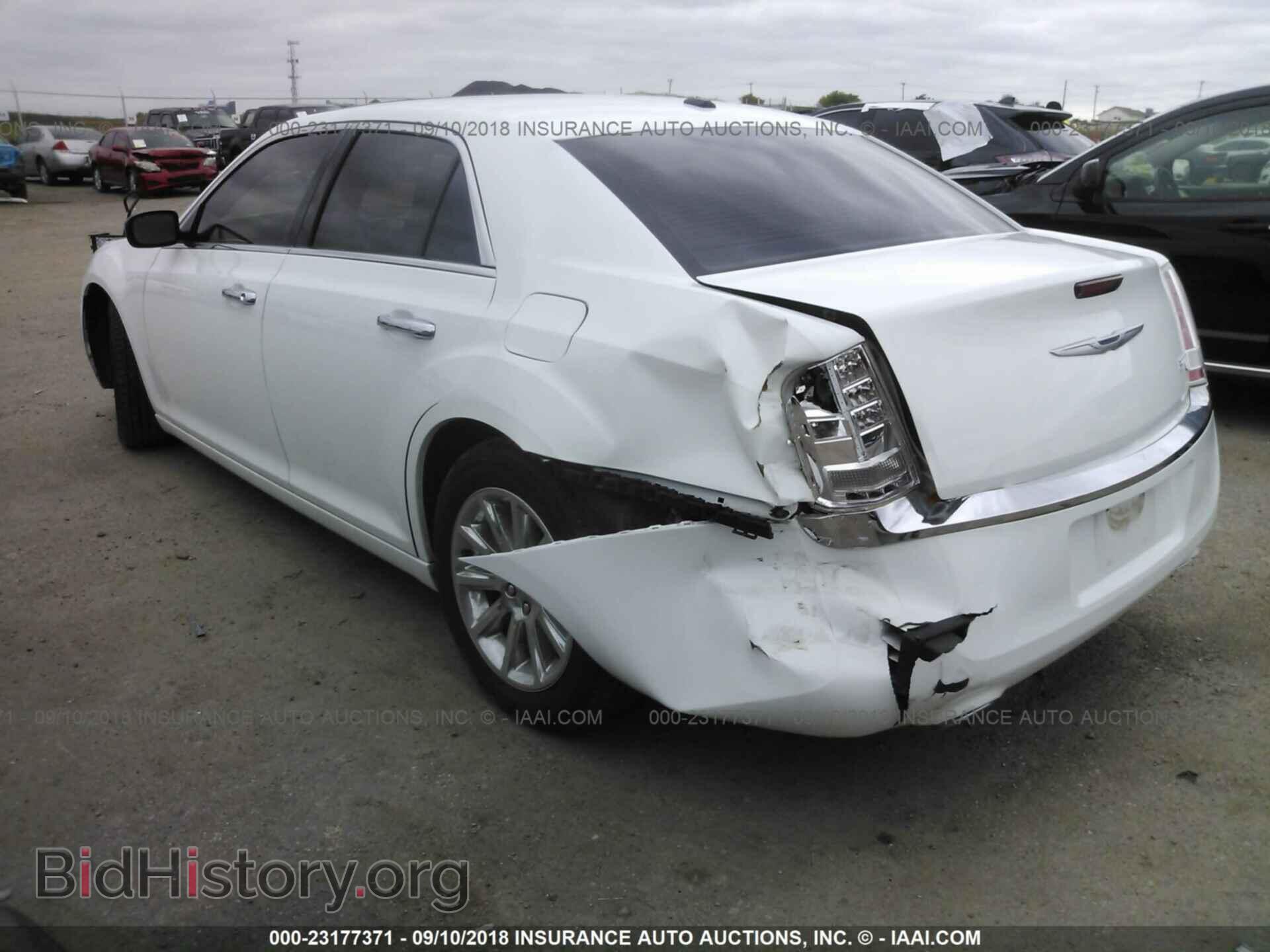 2013 Chrysler 300c - VIN: 2C3CCAETXDH650053 - Фото 3