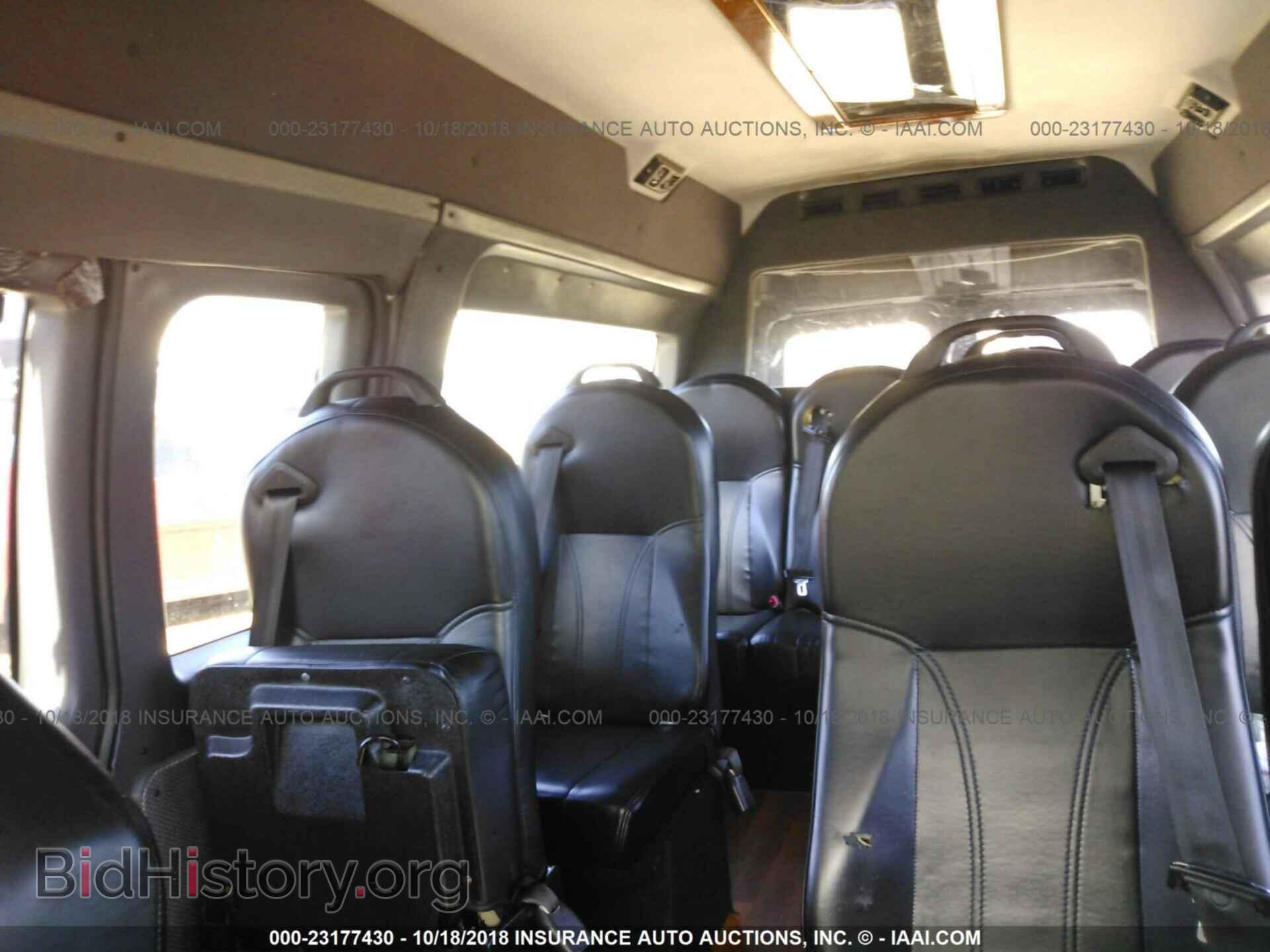 2014 Ford Econoline - VIN: 1FTNS2EL1EDA55975 - Photo 8