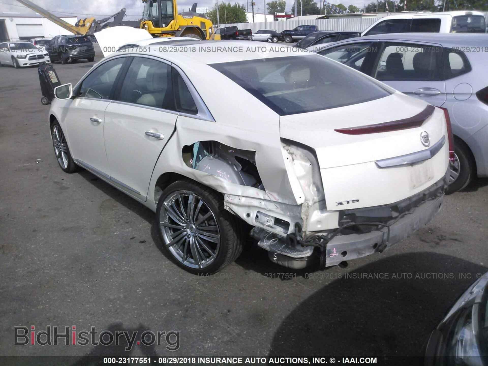 2013 Cadillac Xts - VIN: 2G61P5S39D9120592 - Photo 3