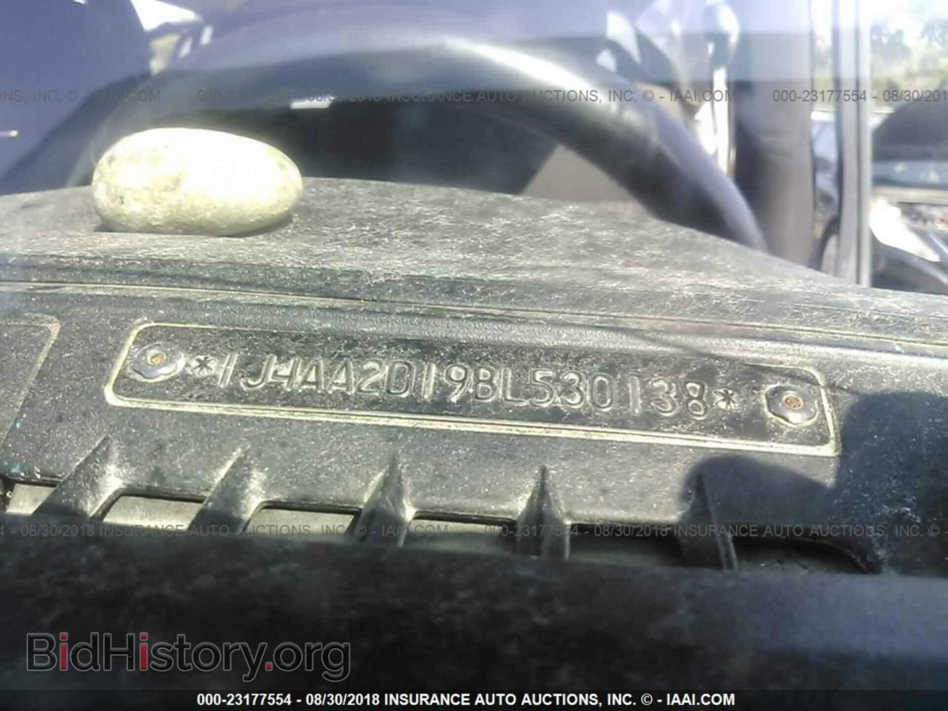 2011 Jeep Wrangler - VIN: 1J4AA2D19BL530138 - Фото 9