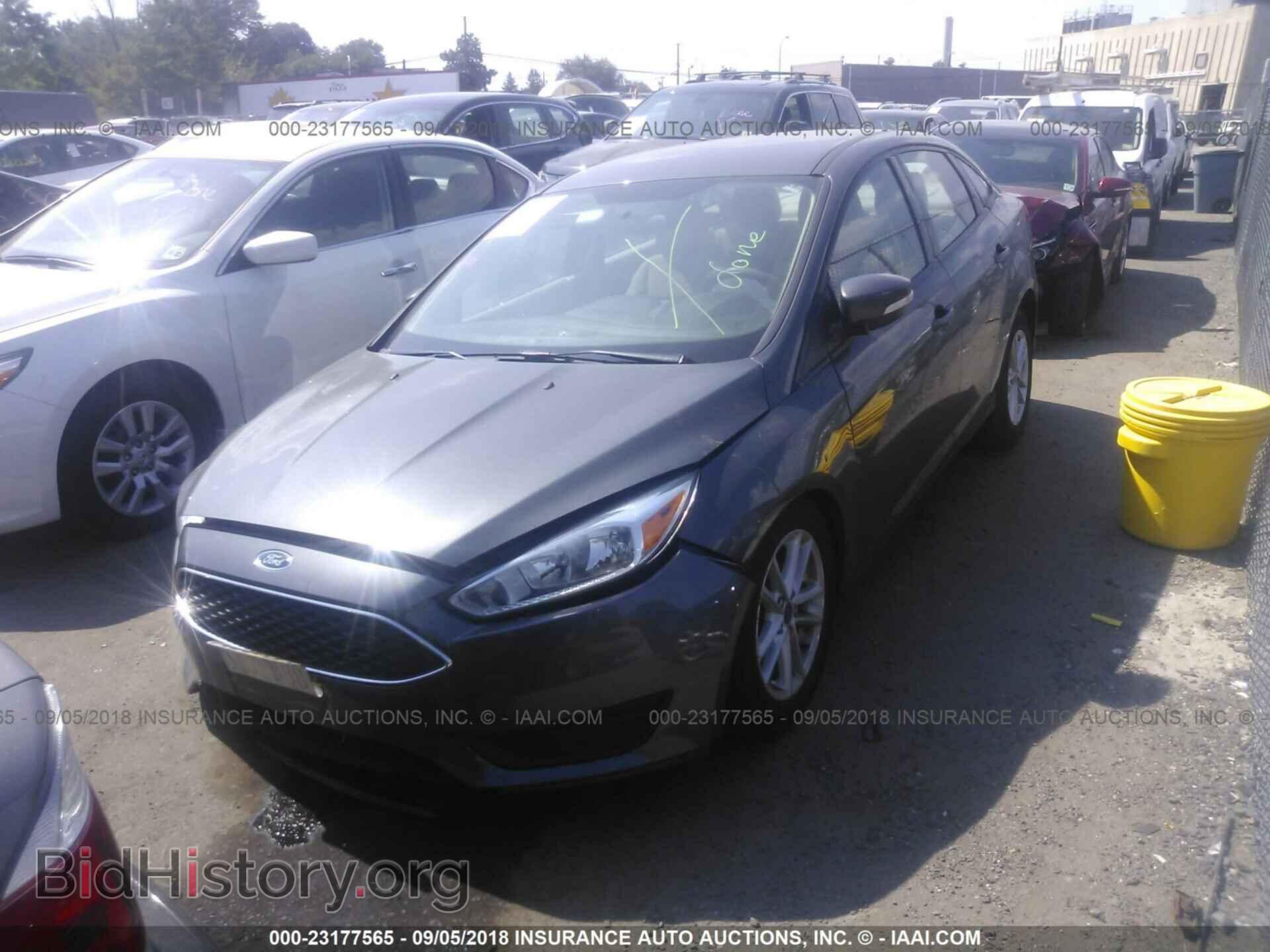 2016 Ford Focus - VIN: 1FADP3F29GL357148 - Photo 2